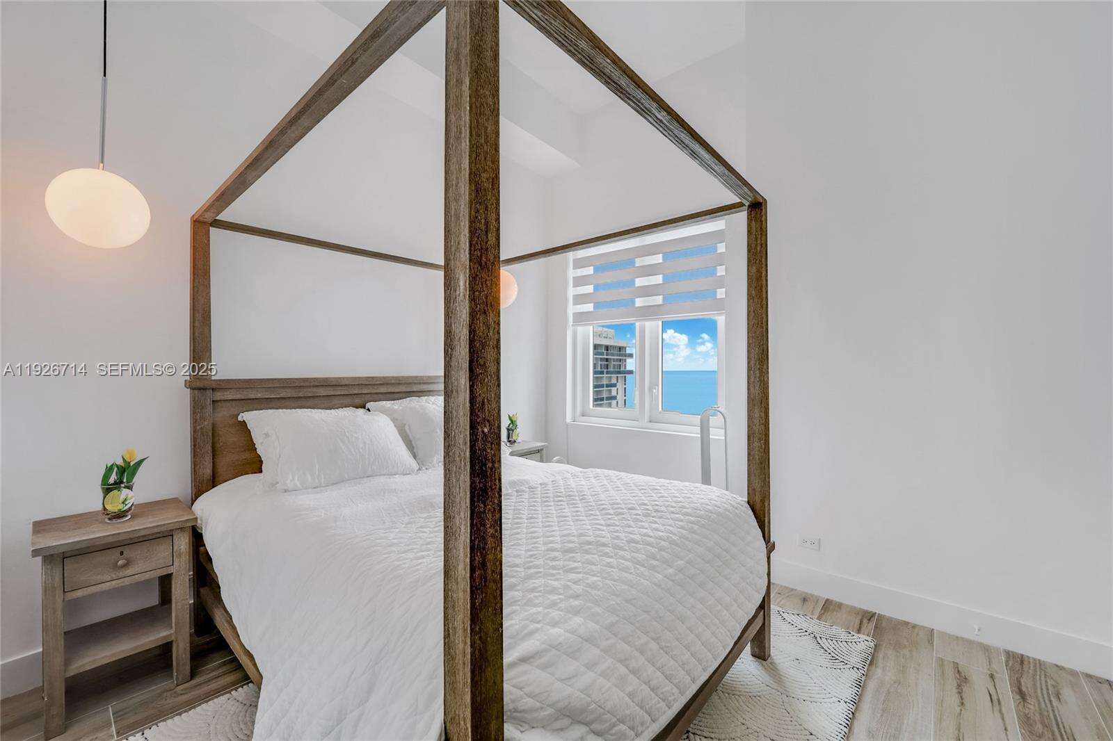 Roney Palace Unit #1625 | Picture 10