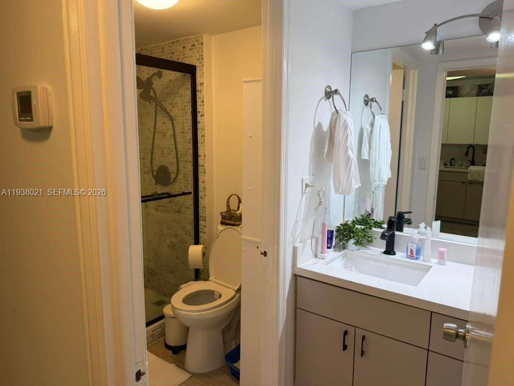 Roney Palace Unit #423 | Picture 17