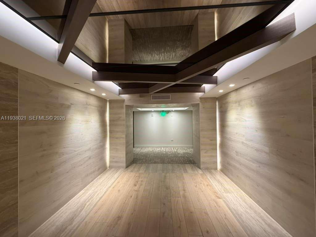 Roney Palace Unit #423 | Picture 35