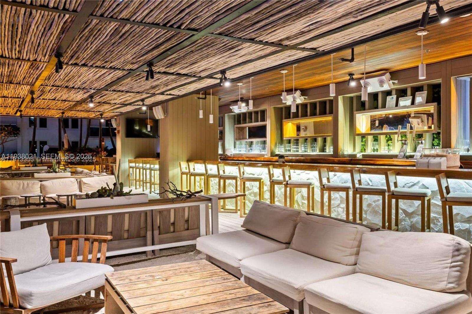 Roney Palace Unit #423 | Picture 5