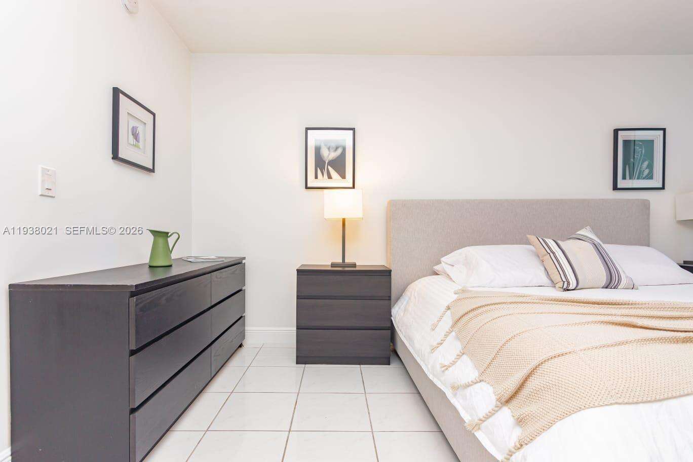 Roney Palace Unit #423 | Picture 9