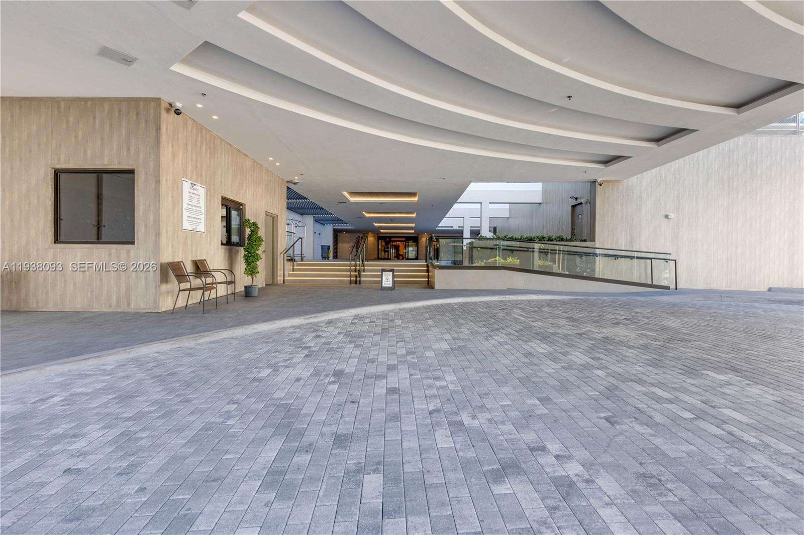 Roney Palace Unit #PENTHOUSE-22 | Picture 15