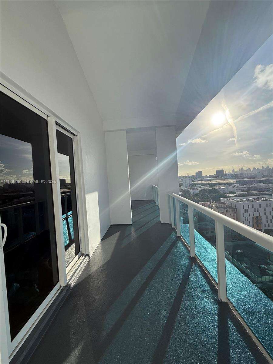 Roney Palace Unit #PENTHOUSE-22 | Picture 36