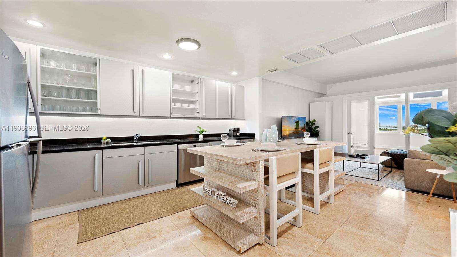 Roney Palace Unit #1632 | Picture 18