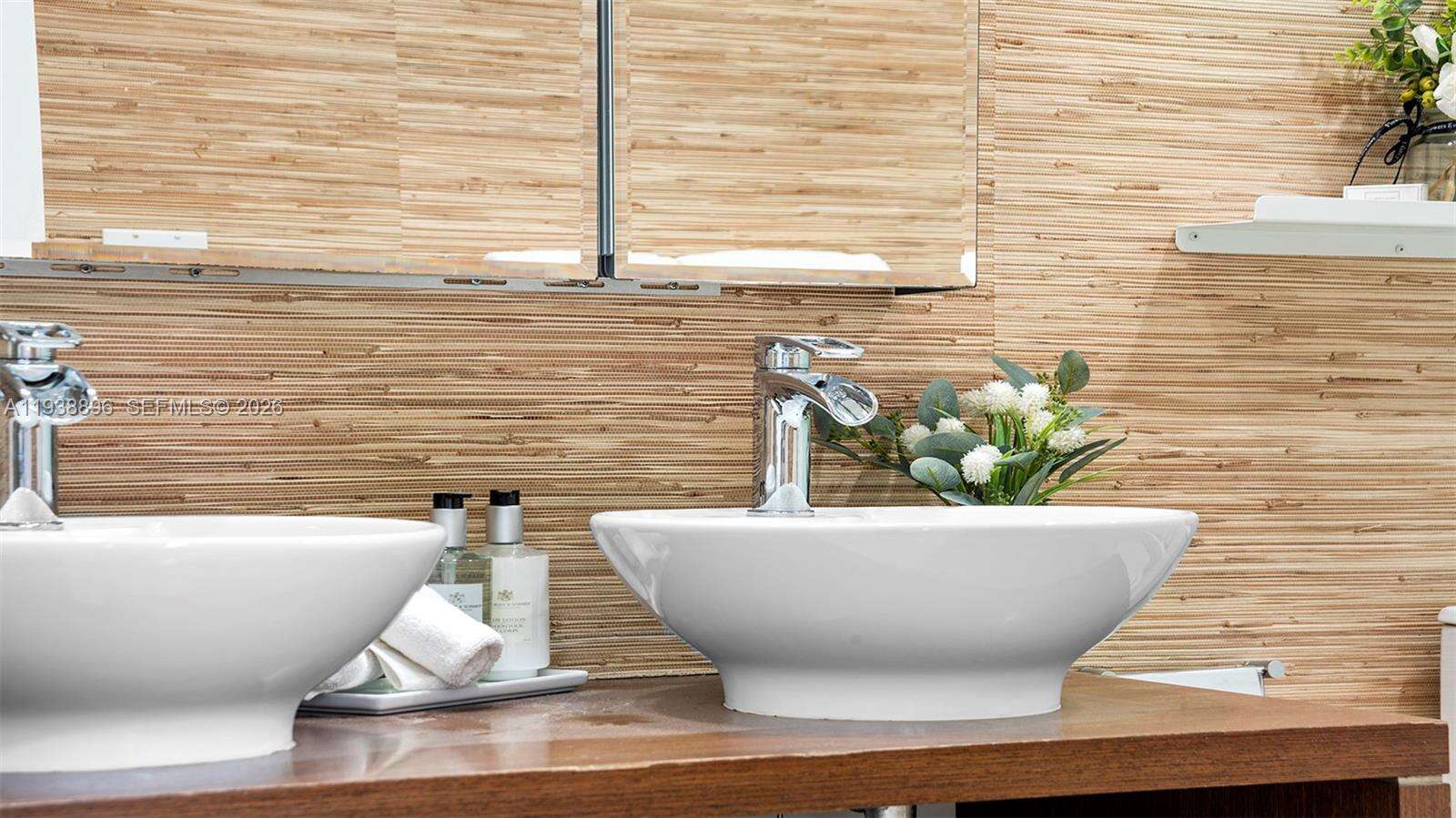 Roney Palace Unit #1632 | Picture 25