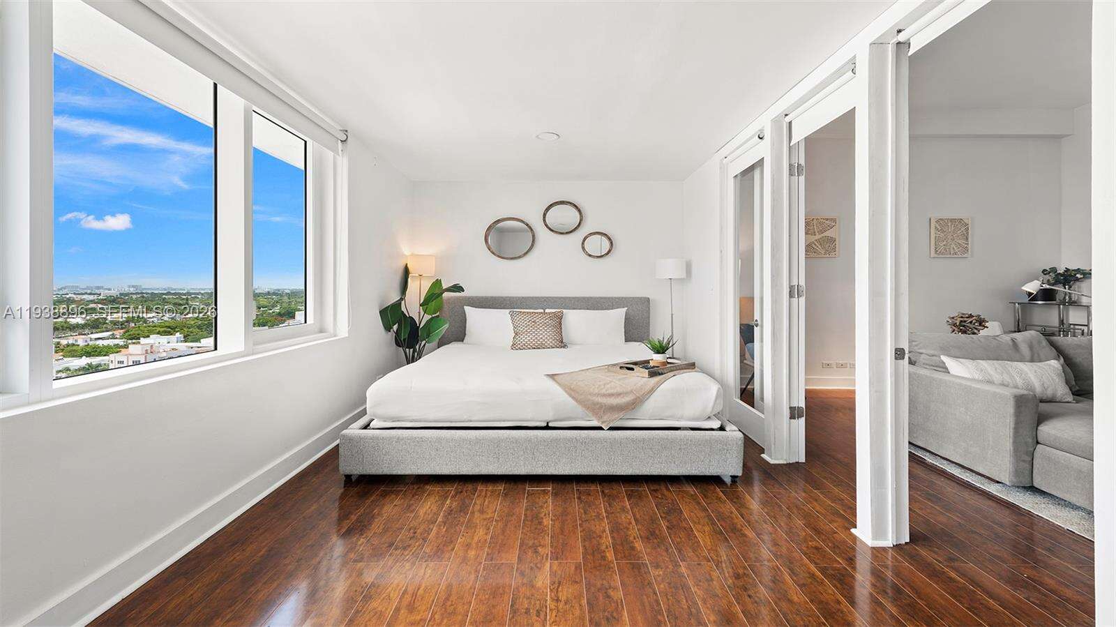 Roney Palace Unit #1632 | Picture 6