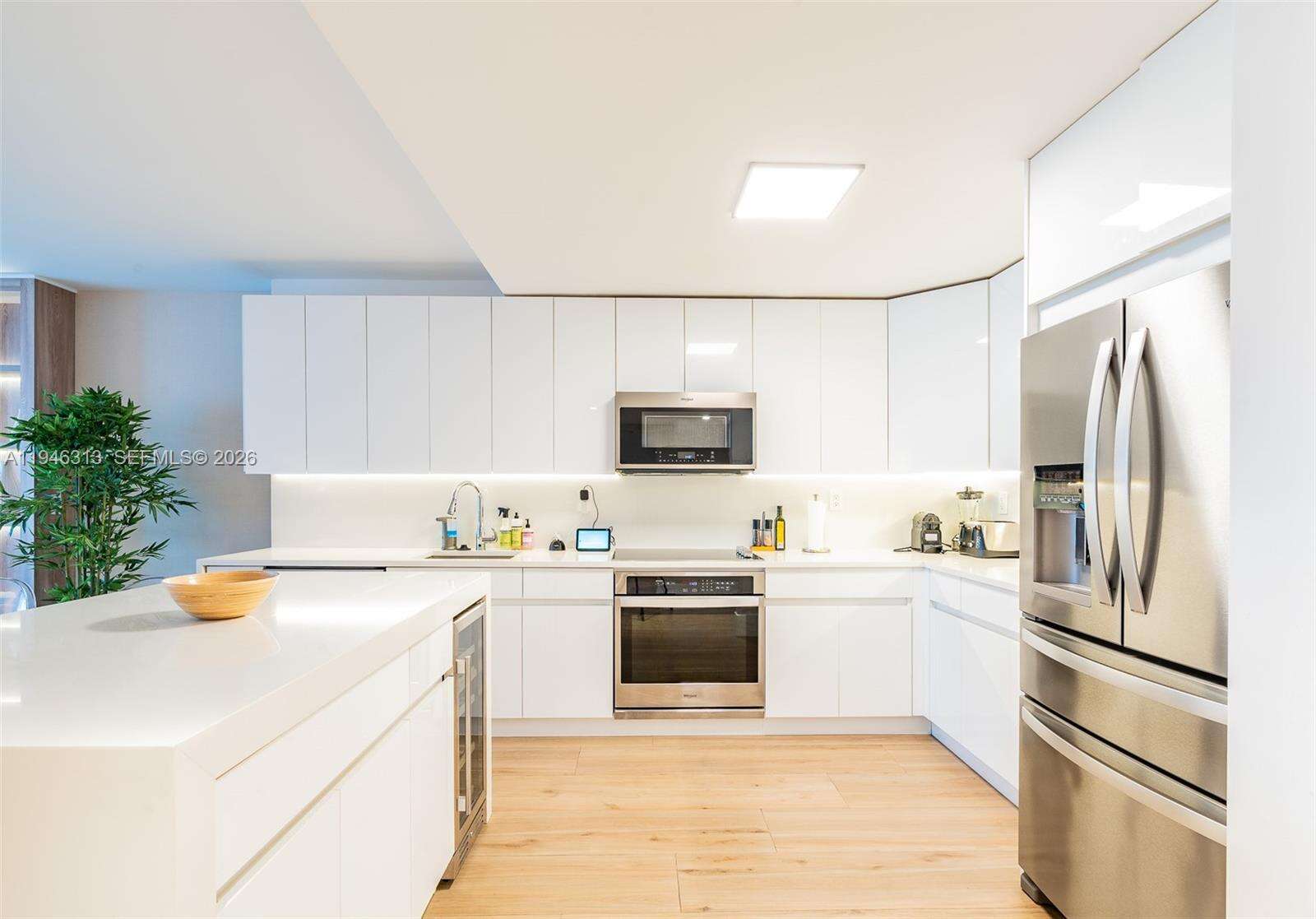 Roney Palace Unit #719 | Picture 5