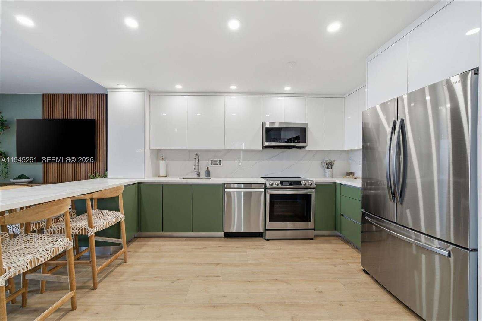 Roney Palace Unit #1429 | Picture 11