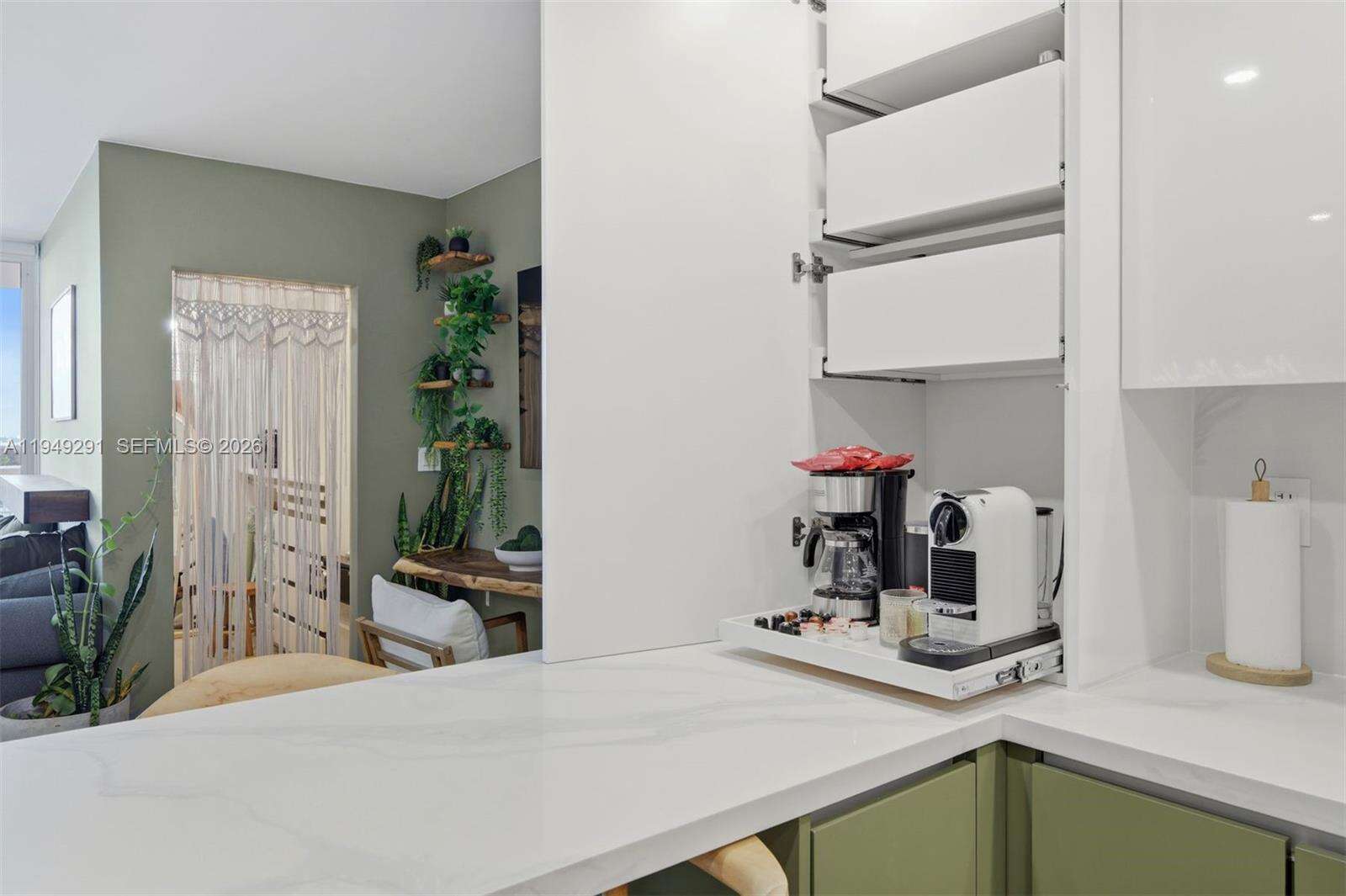 Roney Palace Unit #1429 | Picture 15