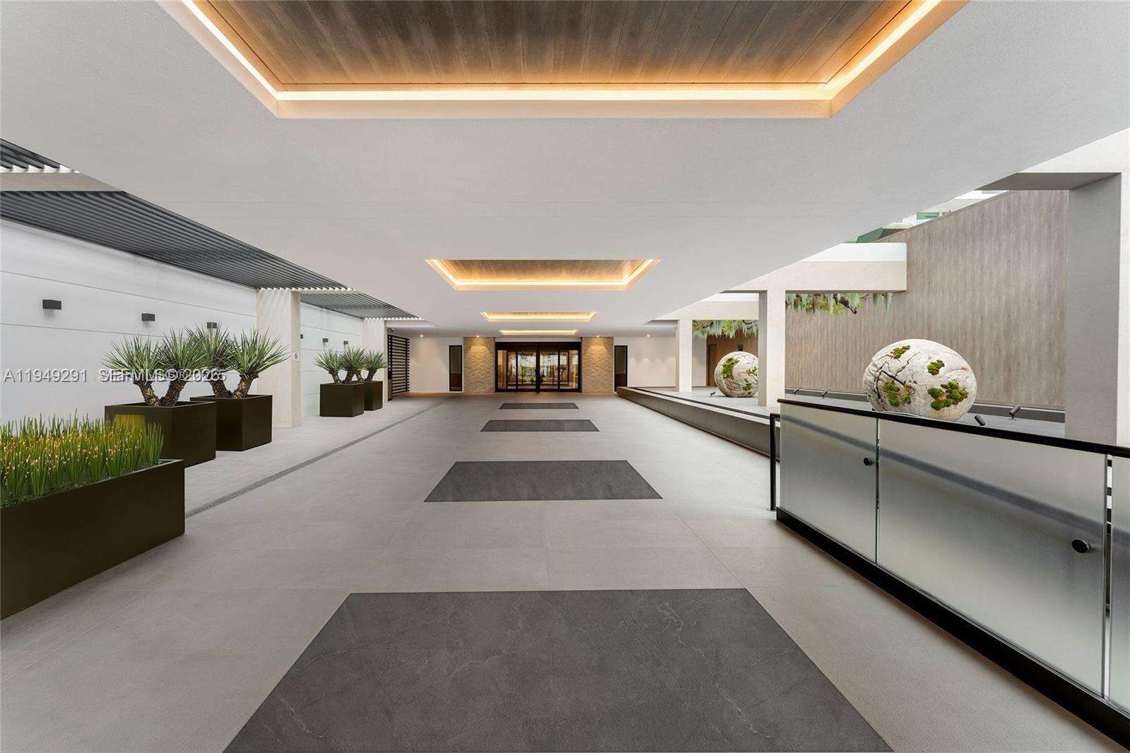 Roney Palace Unit #1429 | Picture 38