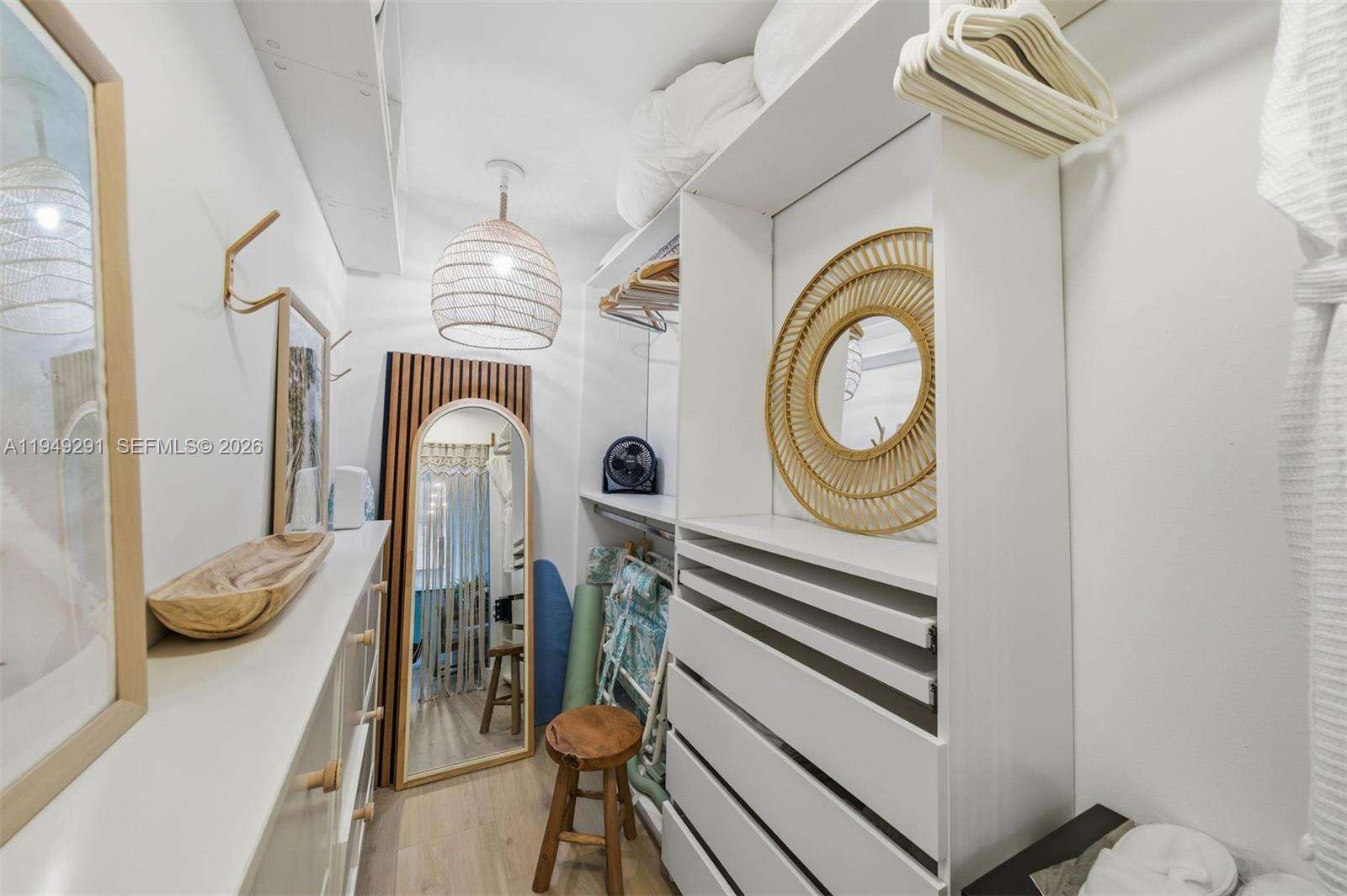 Roney Palace Unit #1429 | Picture 8