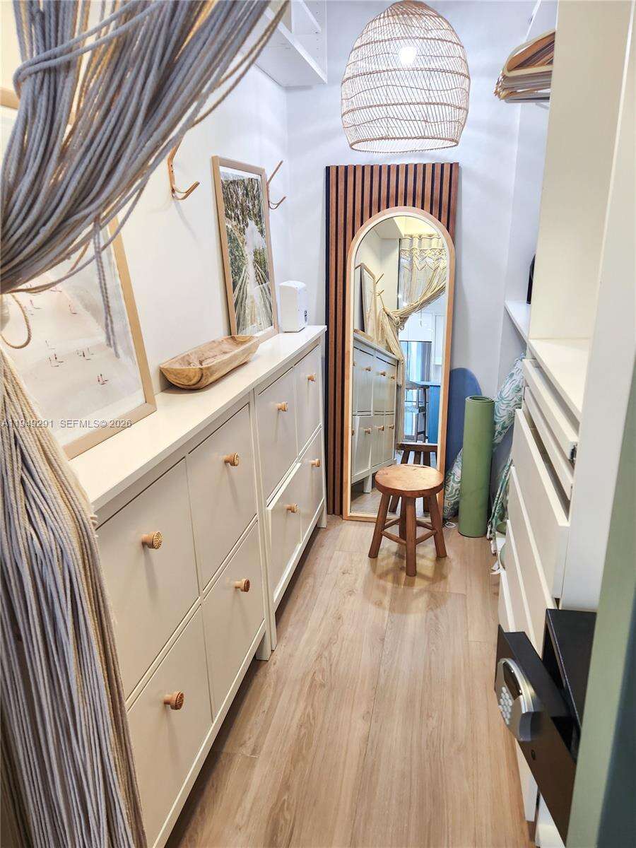 Roney Palace Unit #1429 | Picture 9