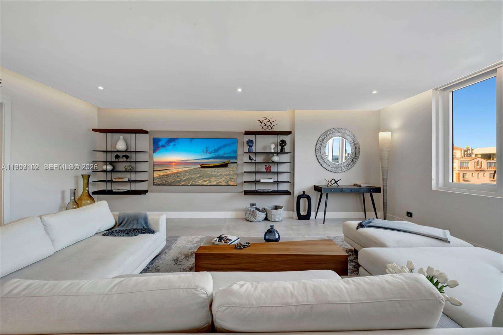 Roney Palace Unit #634/635 | Picture 3