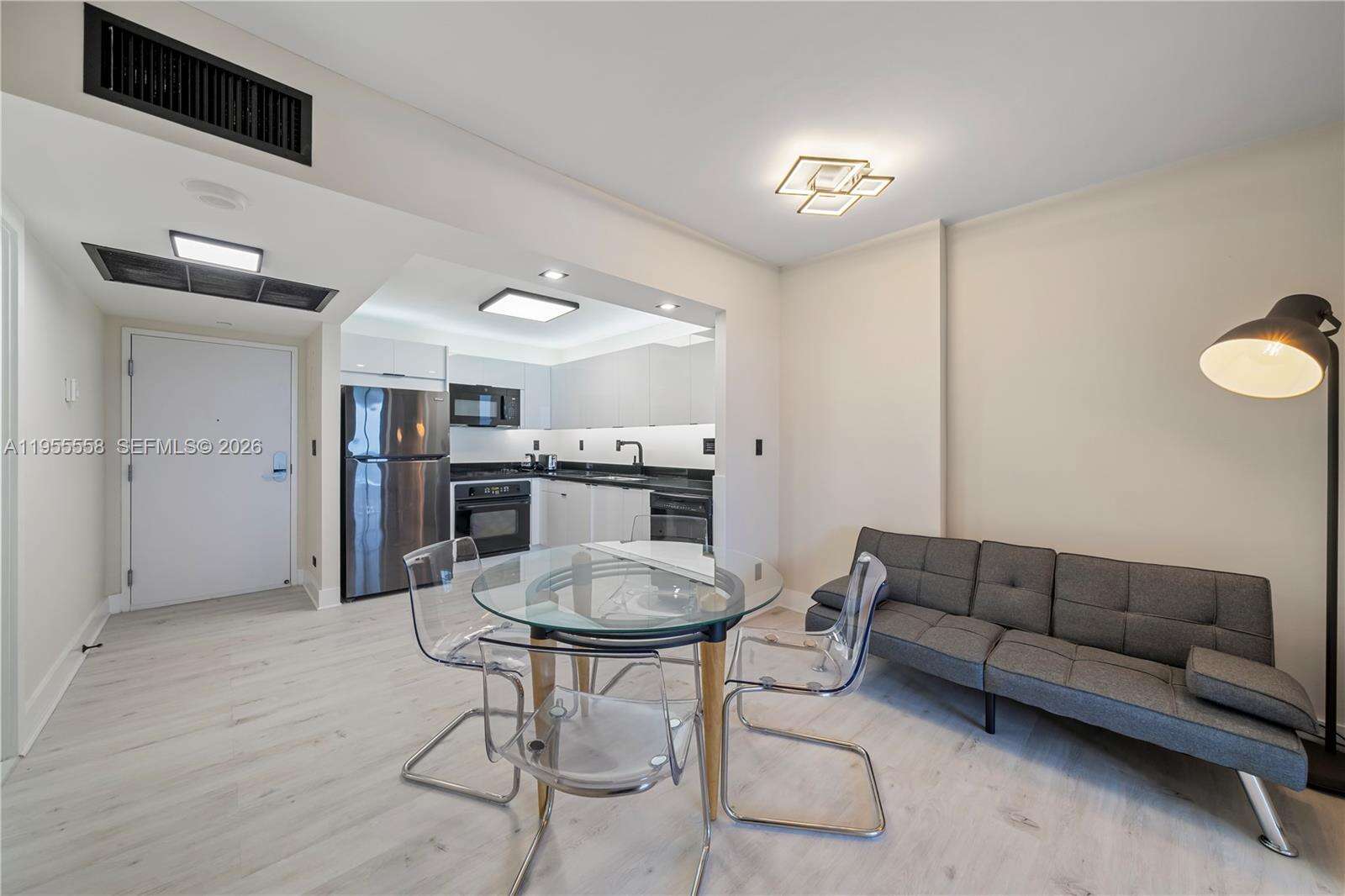 Roney Palace Unit #1130 | Picture 5