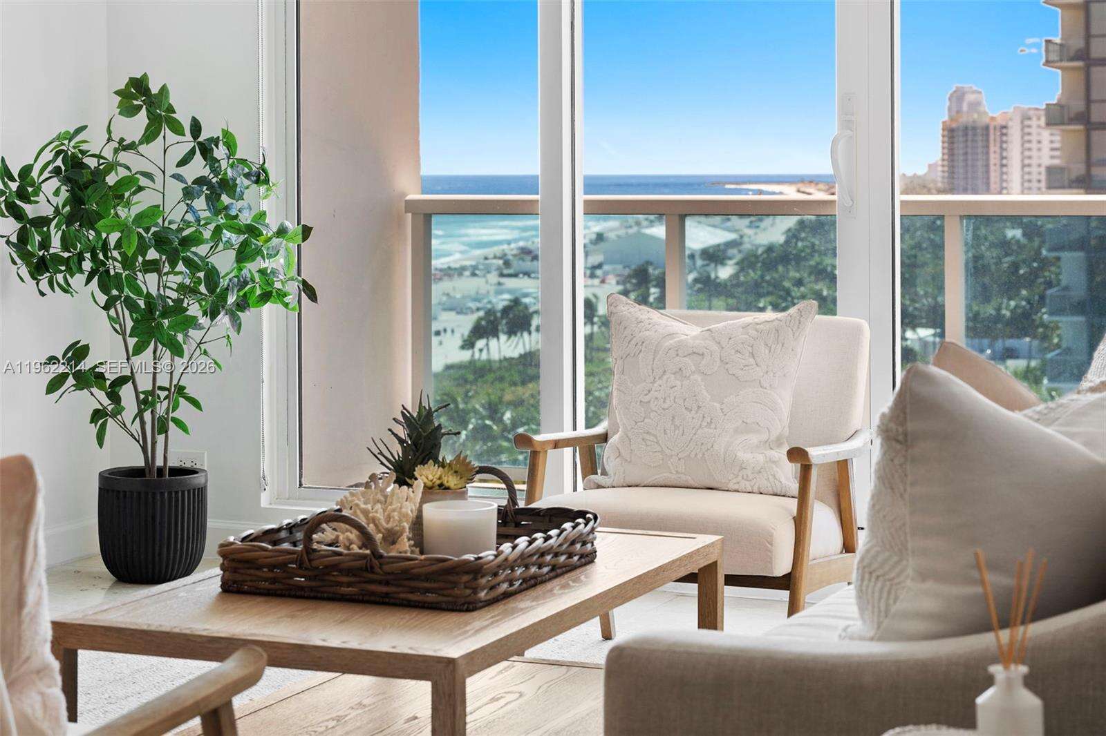 Roney Palace Unit #908 | Picture 6