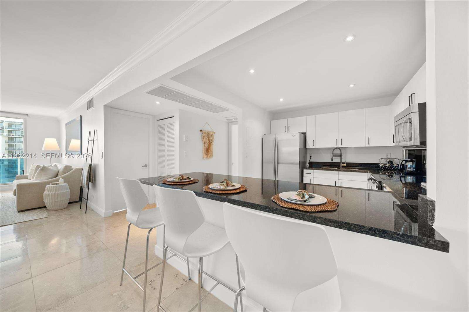 Roney Palace Unit #908 | Picture 9