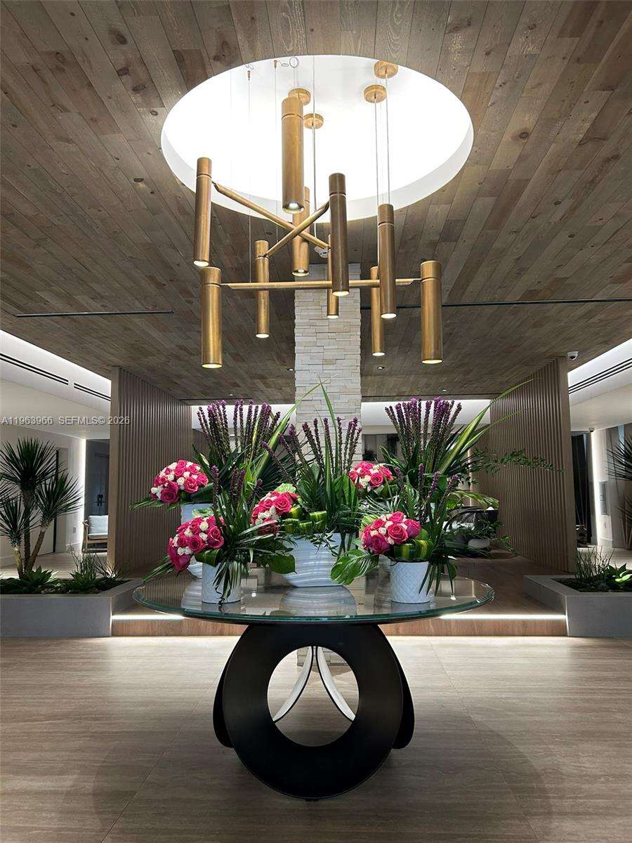 Roney Palace Unit #543 | Picture 2