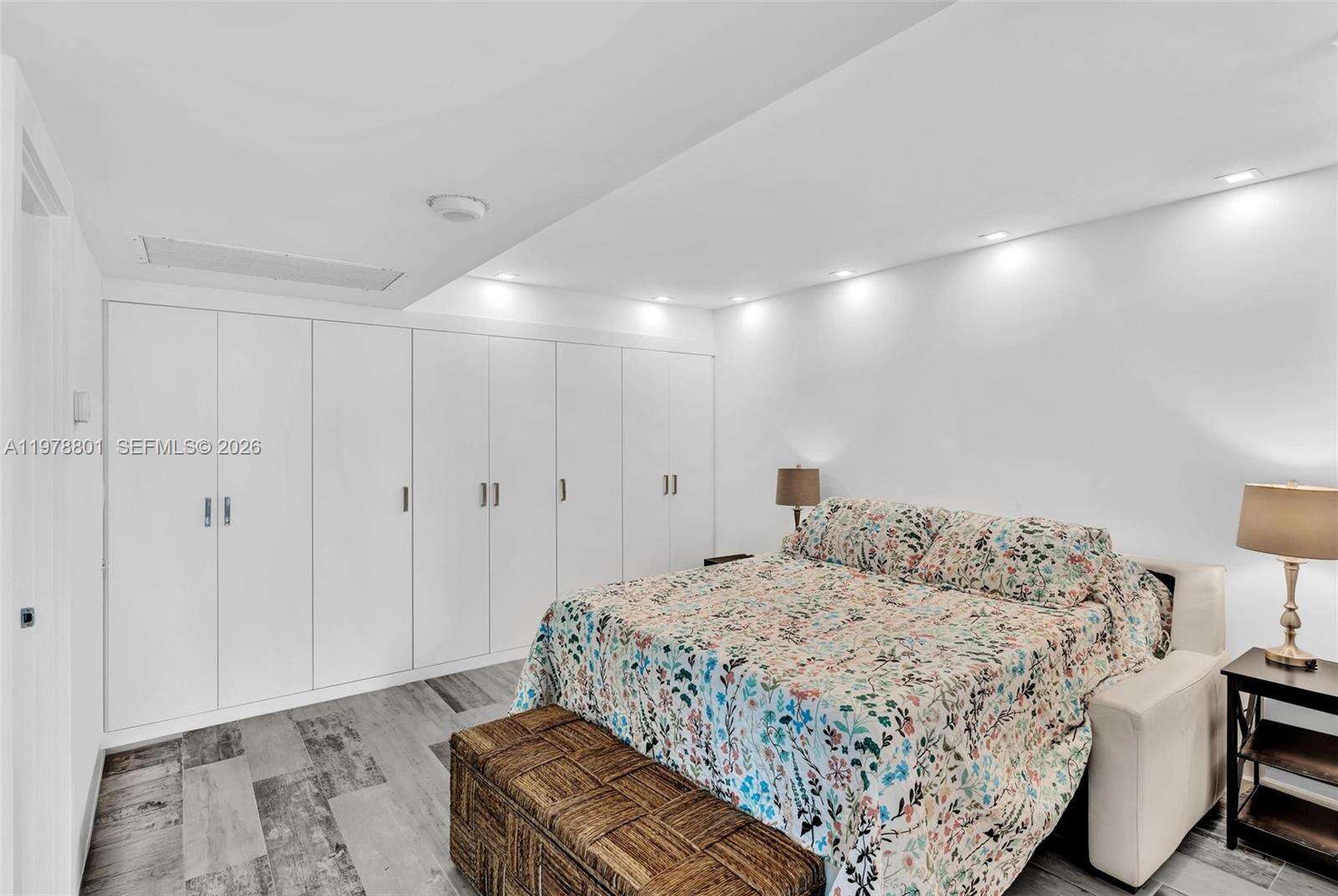 Roney Palace Unit #1041/42 | Picture 11