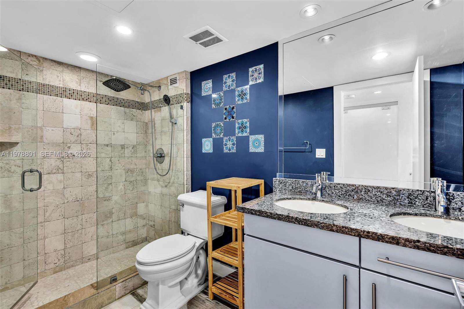 Roney Palace Unit #1041/42 | Picture 14