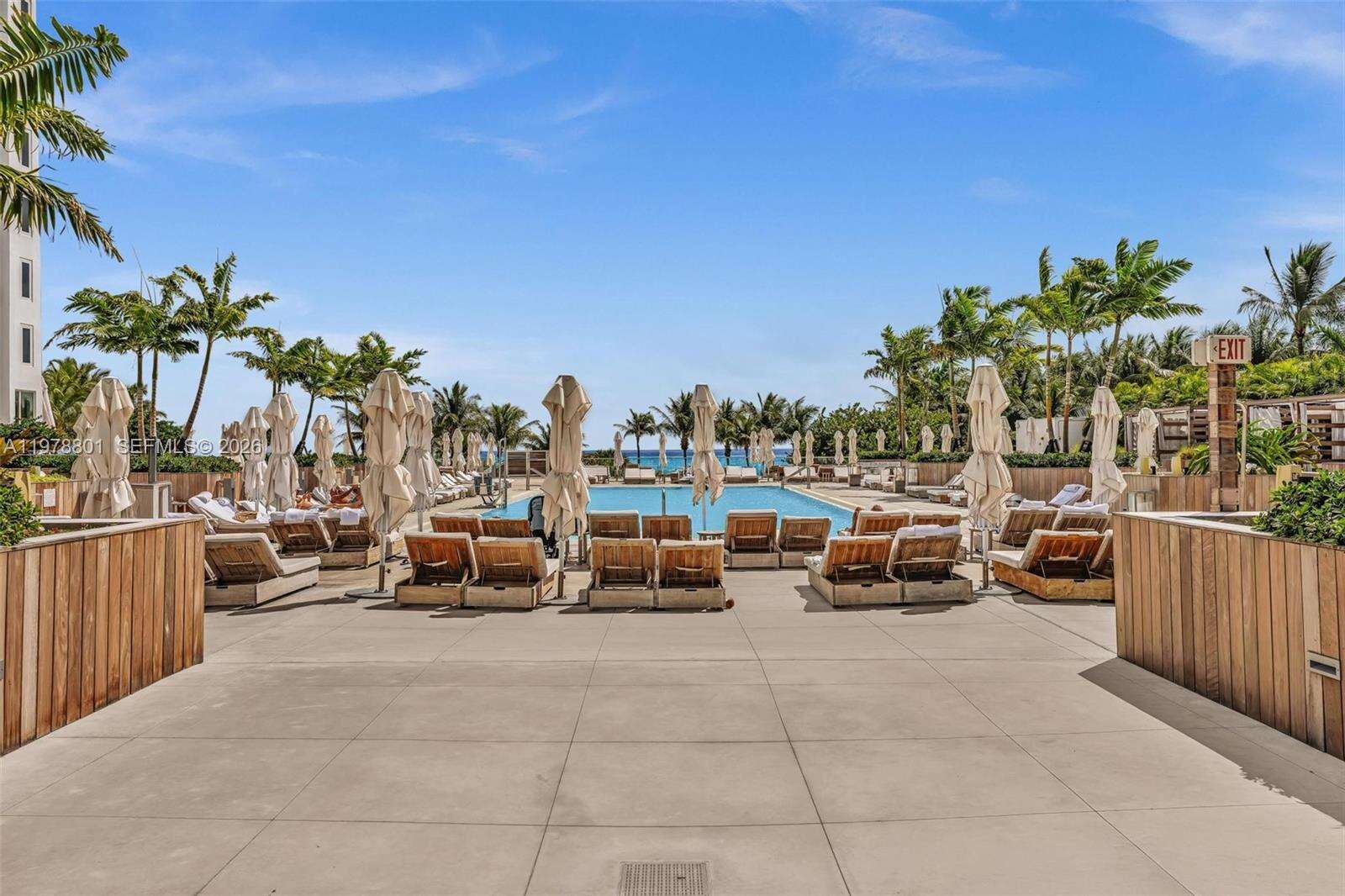 Roney Palace Unit #1041/42 | Picture 18