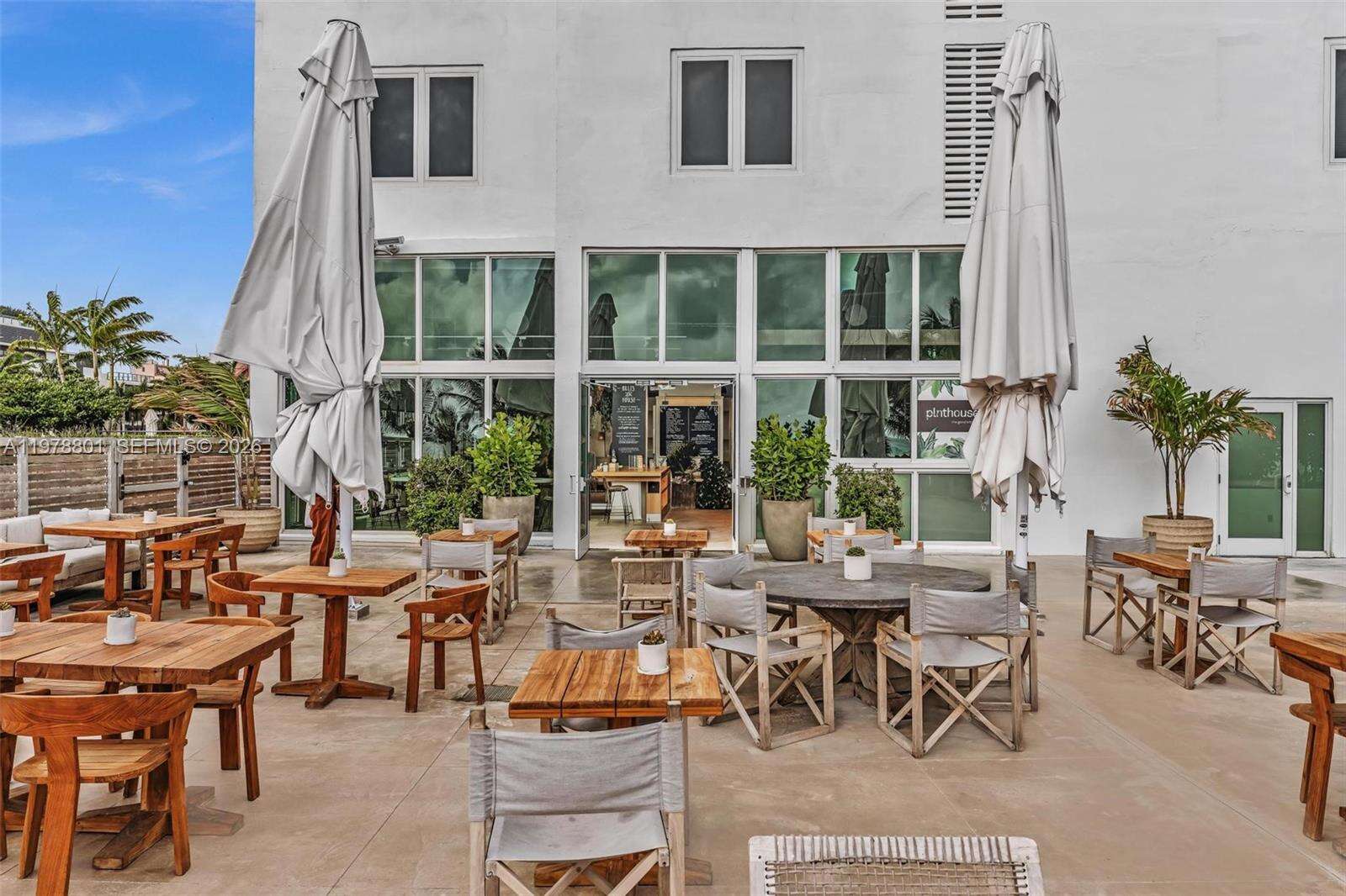 Roney Palace Unit #1041/42 | Picture 23