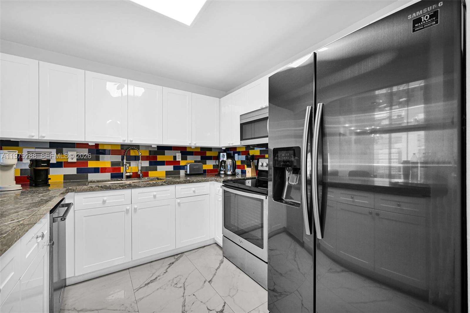 Roney Palace Unit #1204 | Picture 12