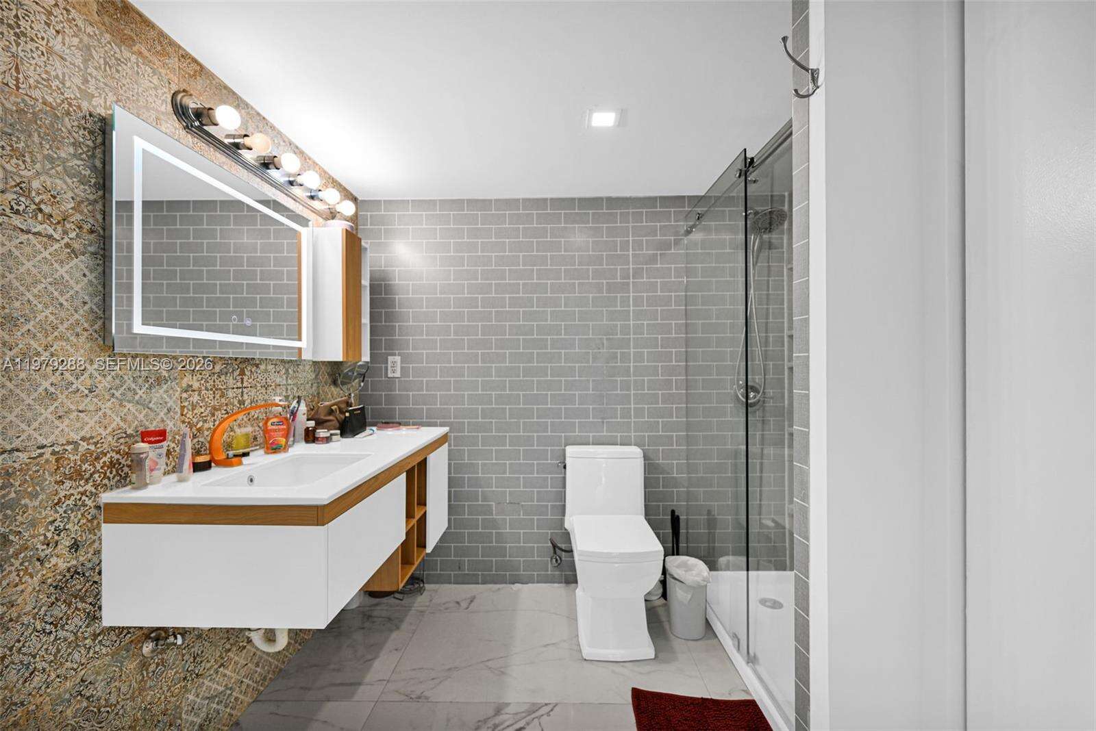 Roney Palace Unit #1204 | Picture 17