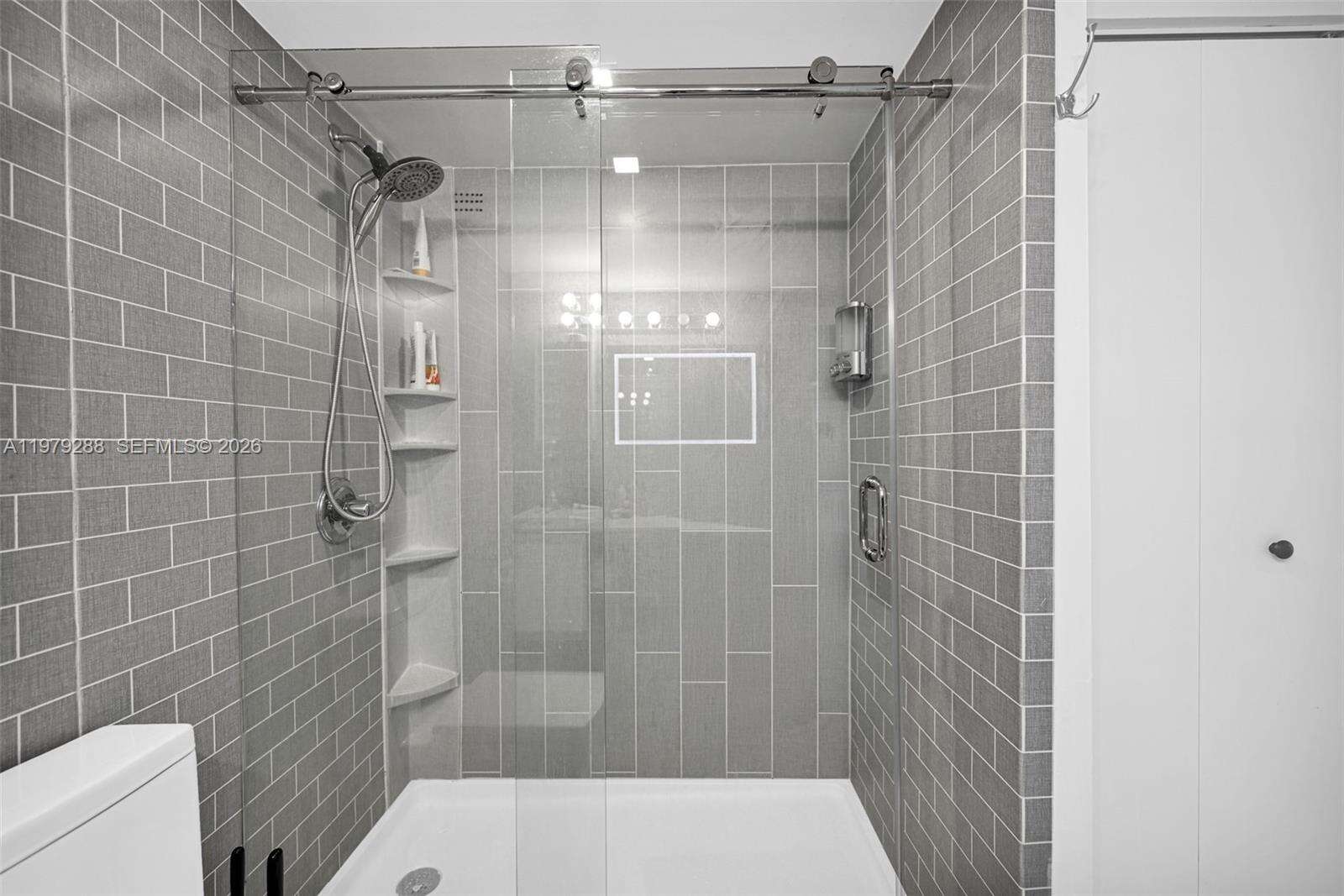 Roney Palace Unit #1204 | Picture 18