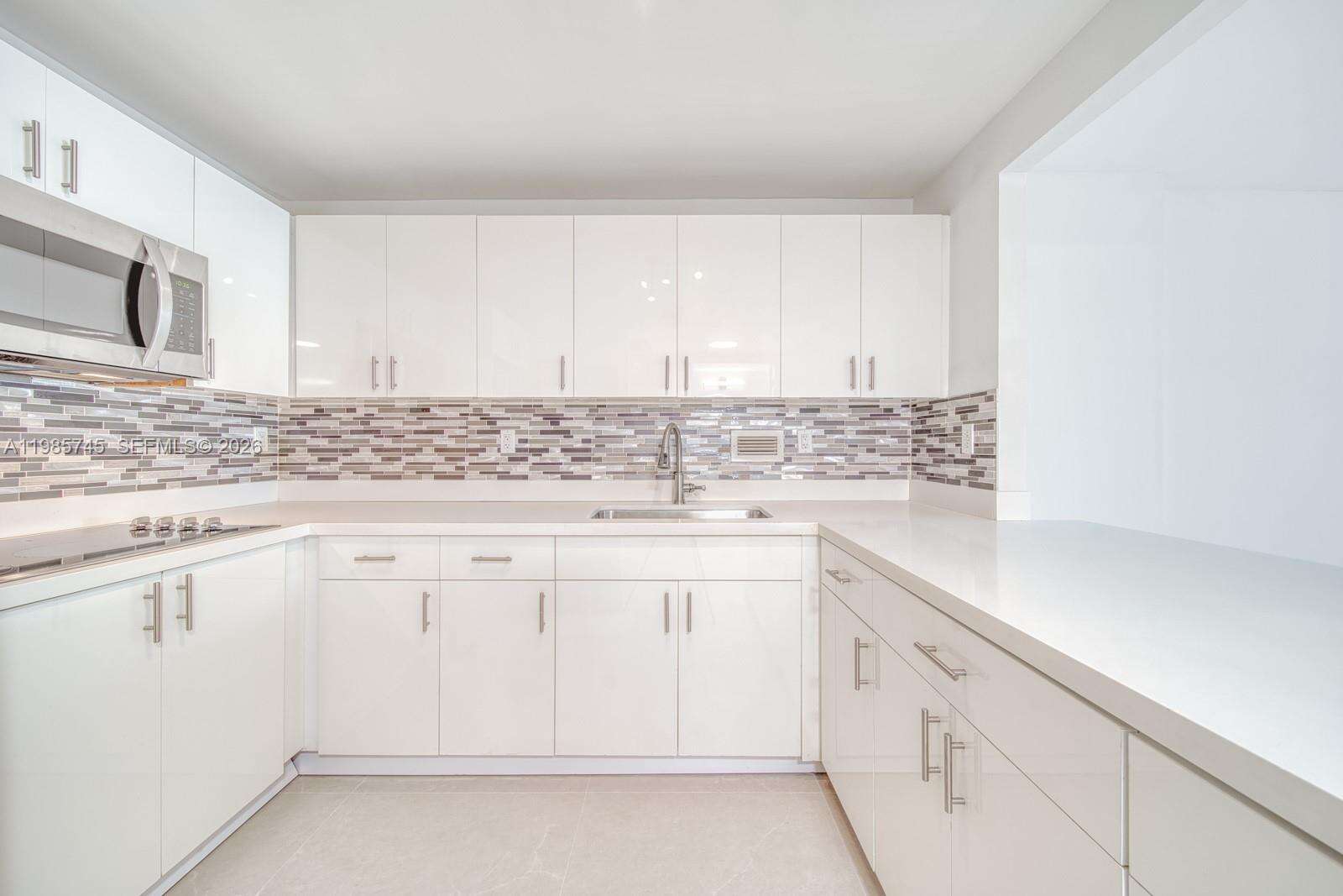 Roney Palace Unit #311 | Picture 13