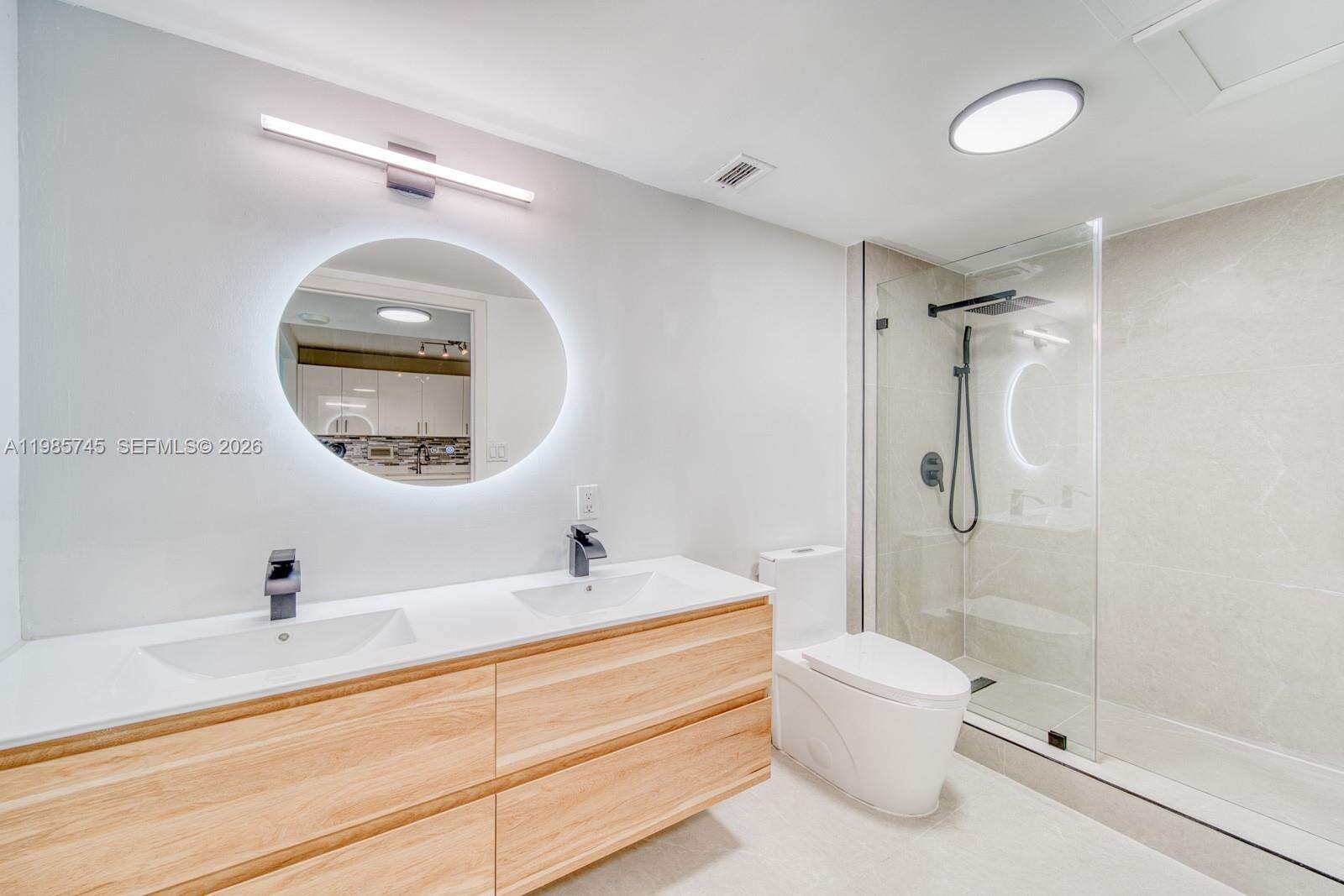 Roney Palace Unit #311 | Picture 16