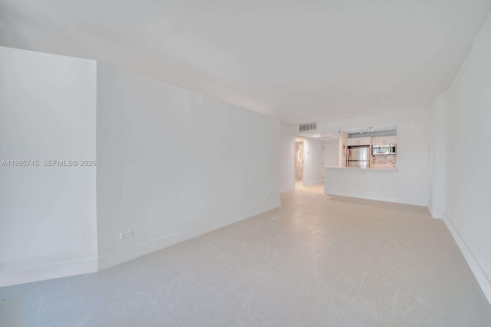 Roney Palace Unit #311 | Picture 6