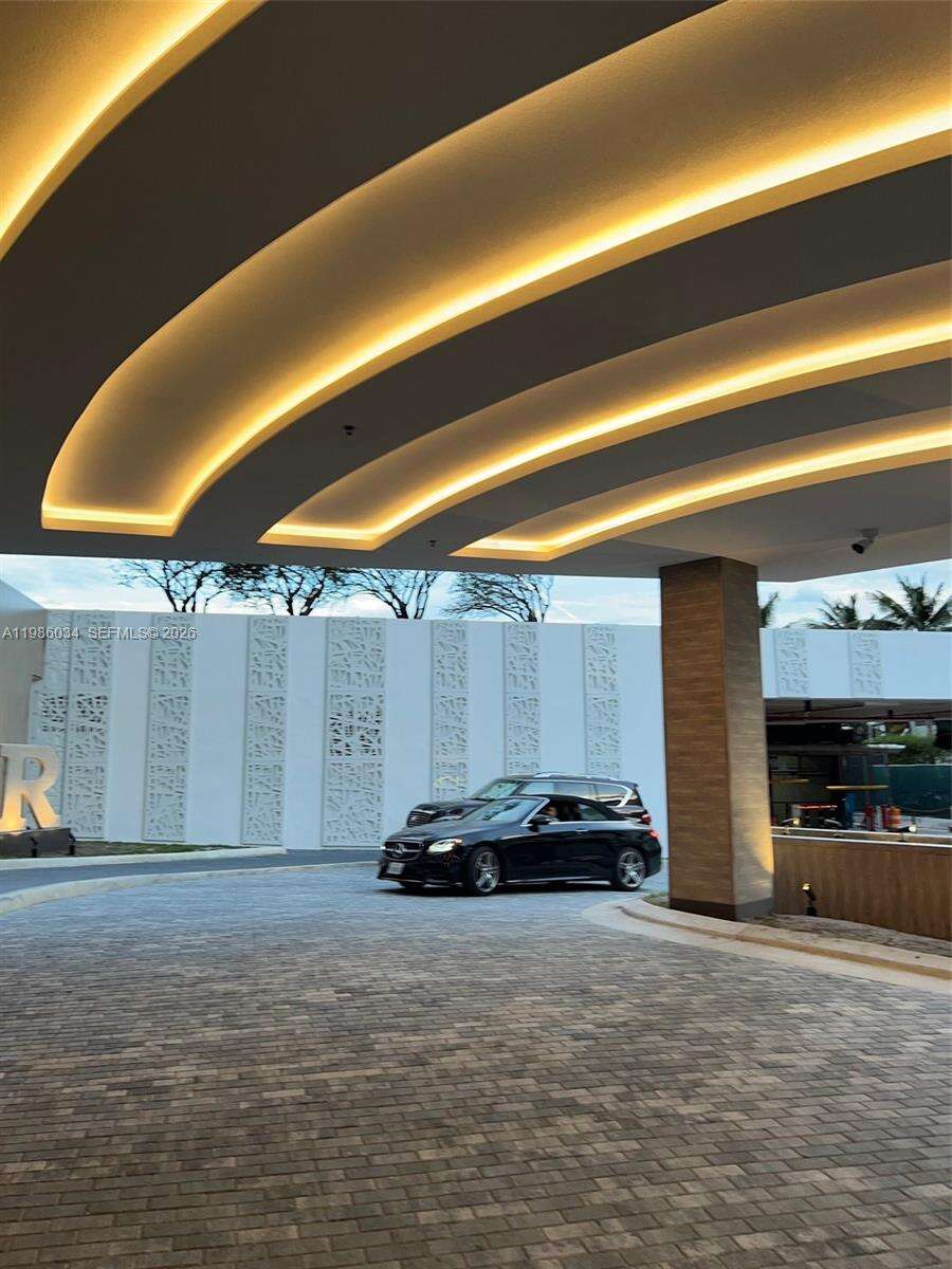 Roney Palace Unit #1512 | Picture 47