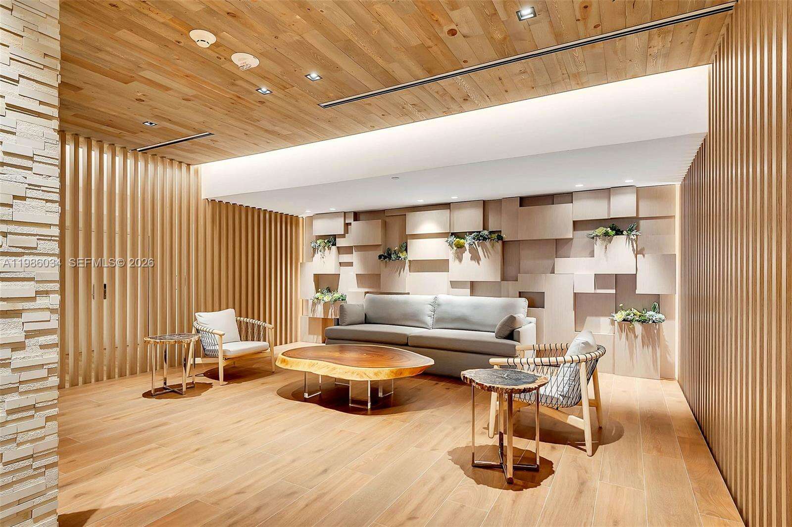 Roney Palace Unit #1512 | Picture 48