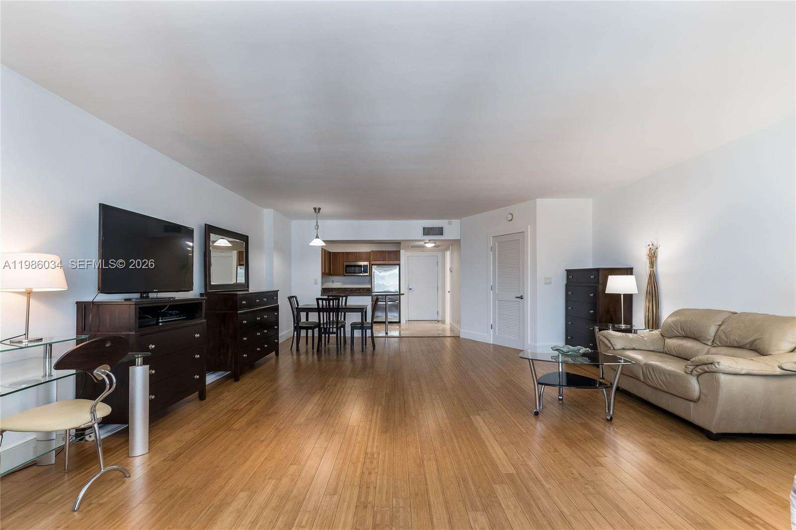 Roney Palace Unit #1512 | Picture 10