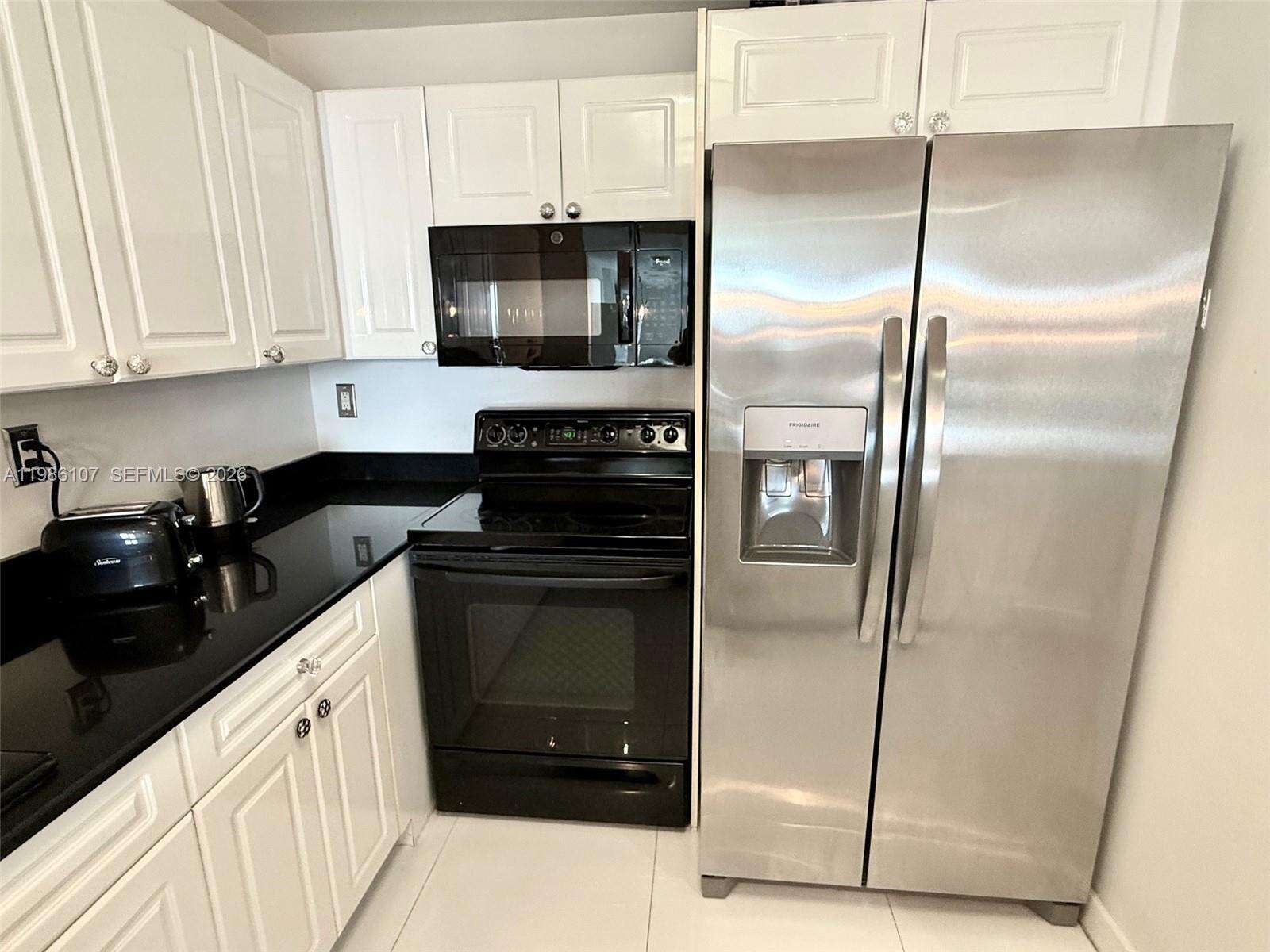 Roney Palace Unit #931 | Picture 12