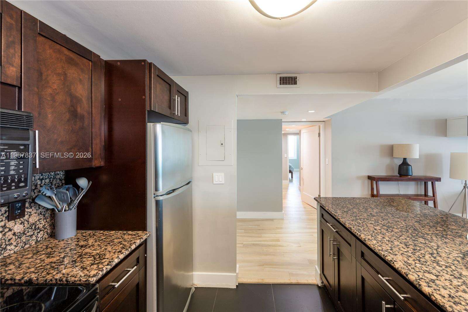 Roney Palace Unit #1009 | Picture 16