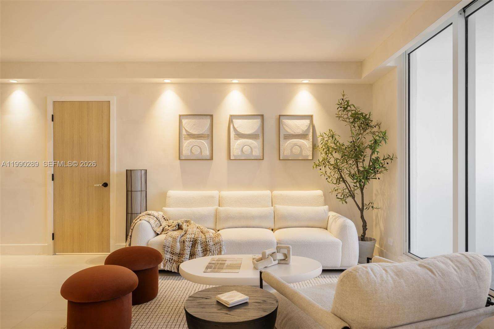 Roney Palace Unit #526 | Picture 8