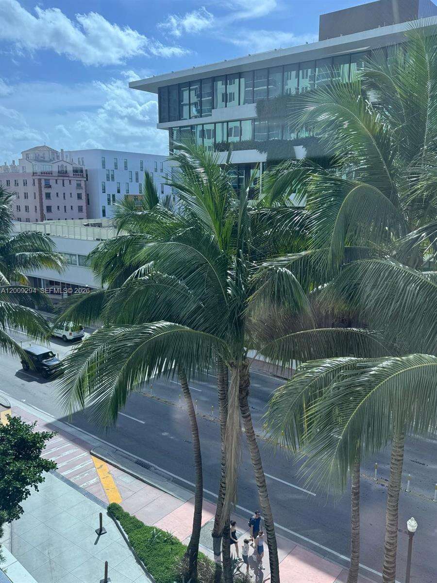 Roney Palace Unit #427 | Picture 19