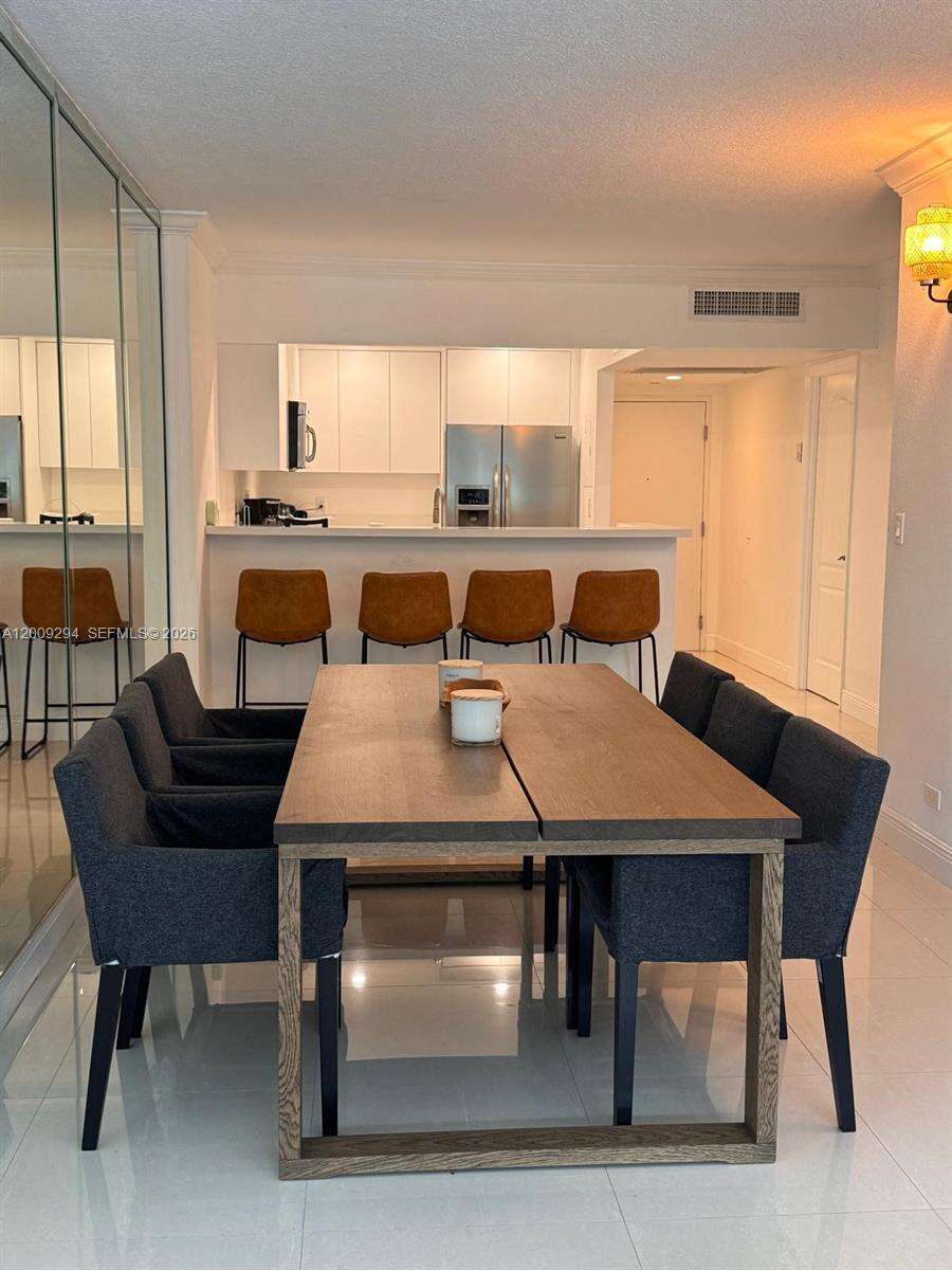 Roney Palace Unit #427 | Picture 9