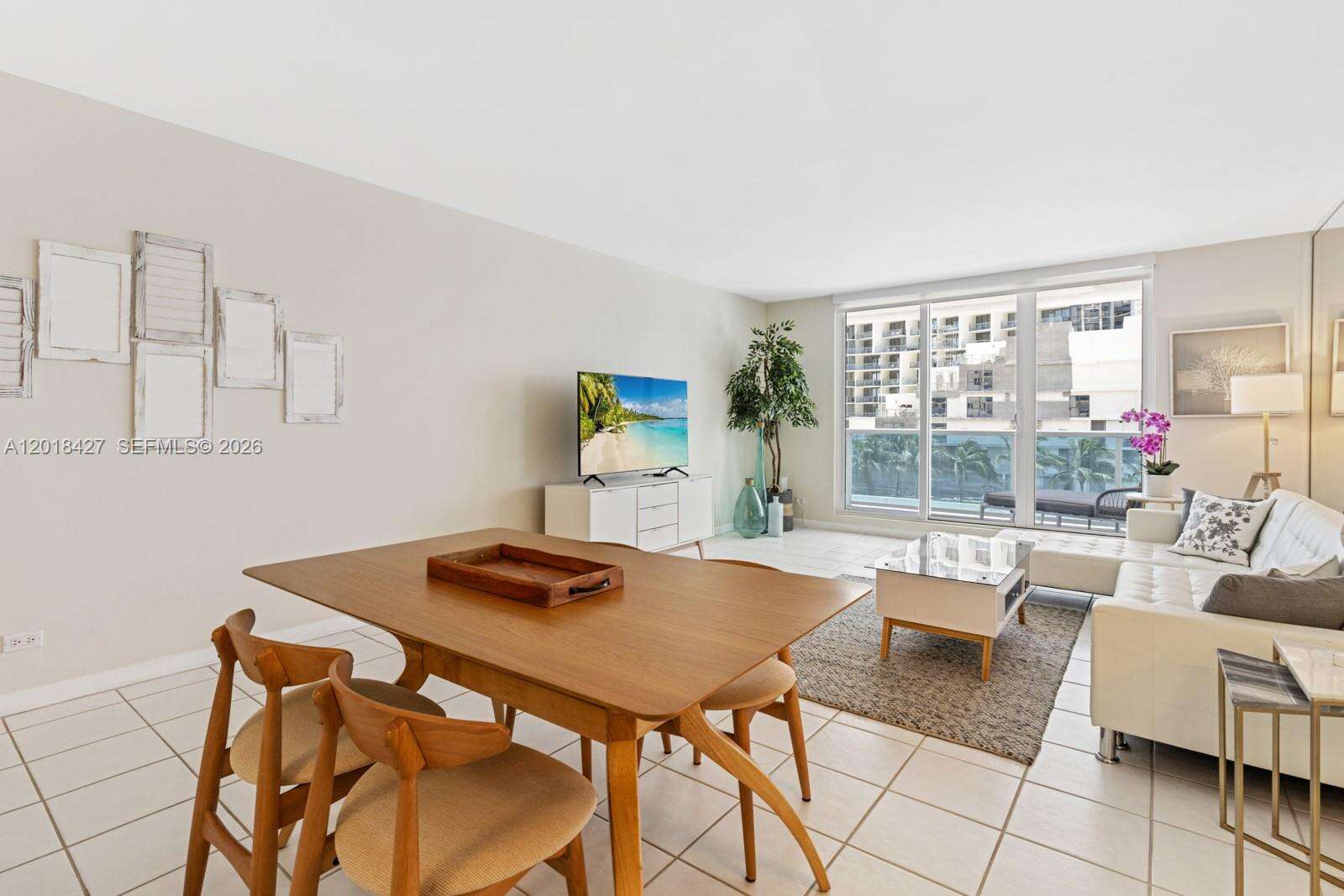 Roney Palace Unit #404 | Picture 4
