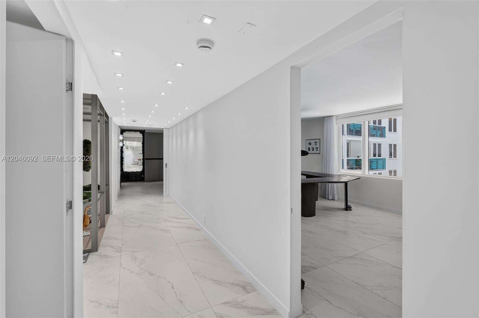 Roney Palace Unit #440-443 | Picture 31