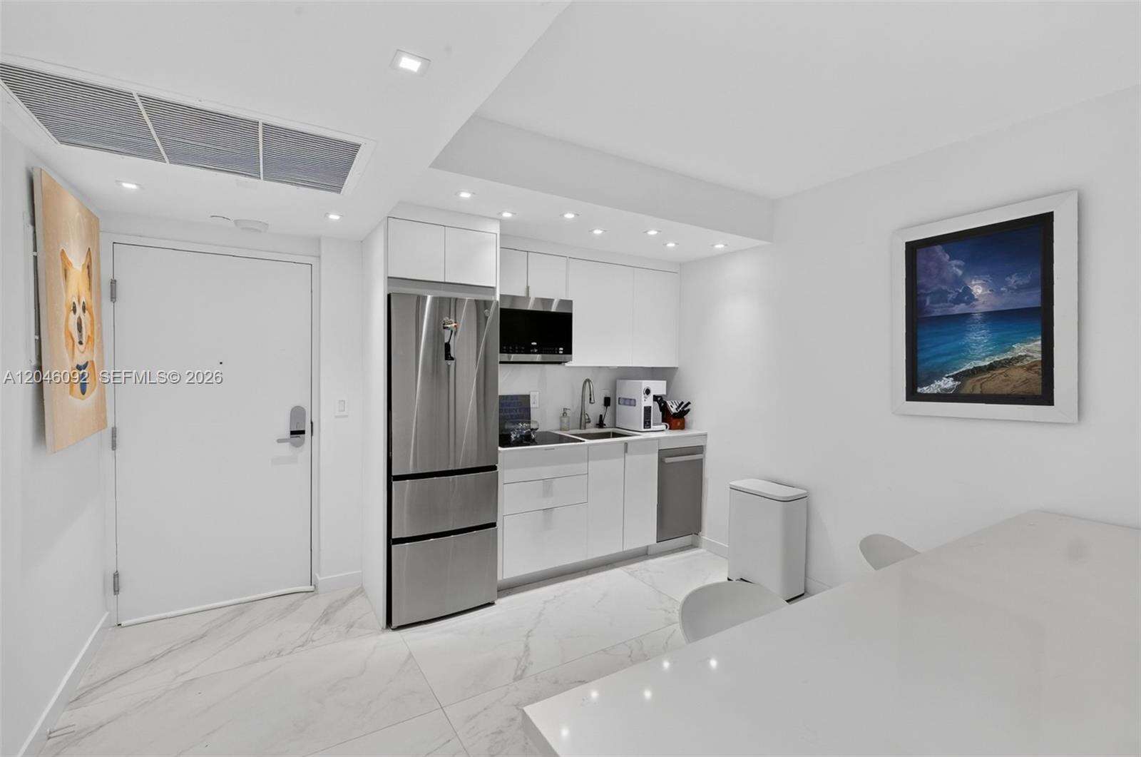 Roney Palace Unit #440-443 | Picture 48