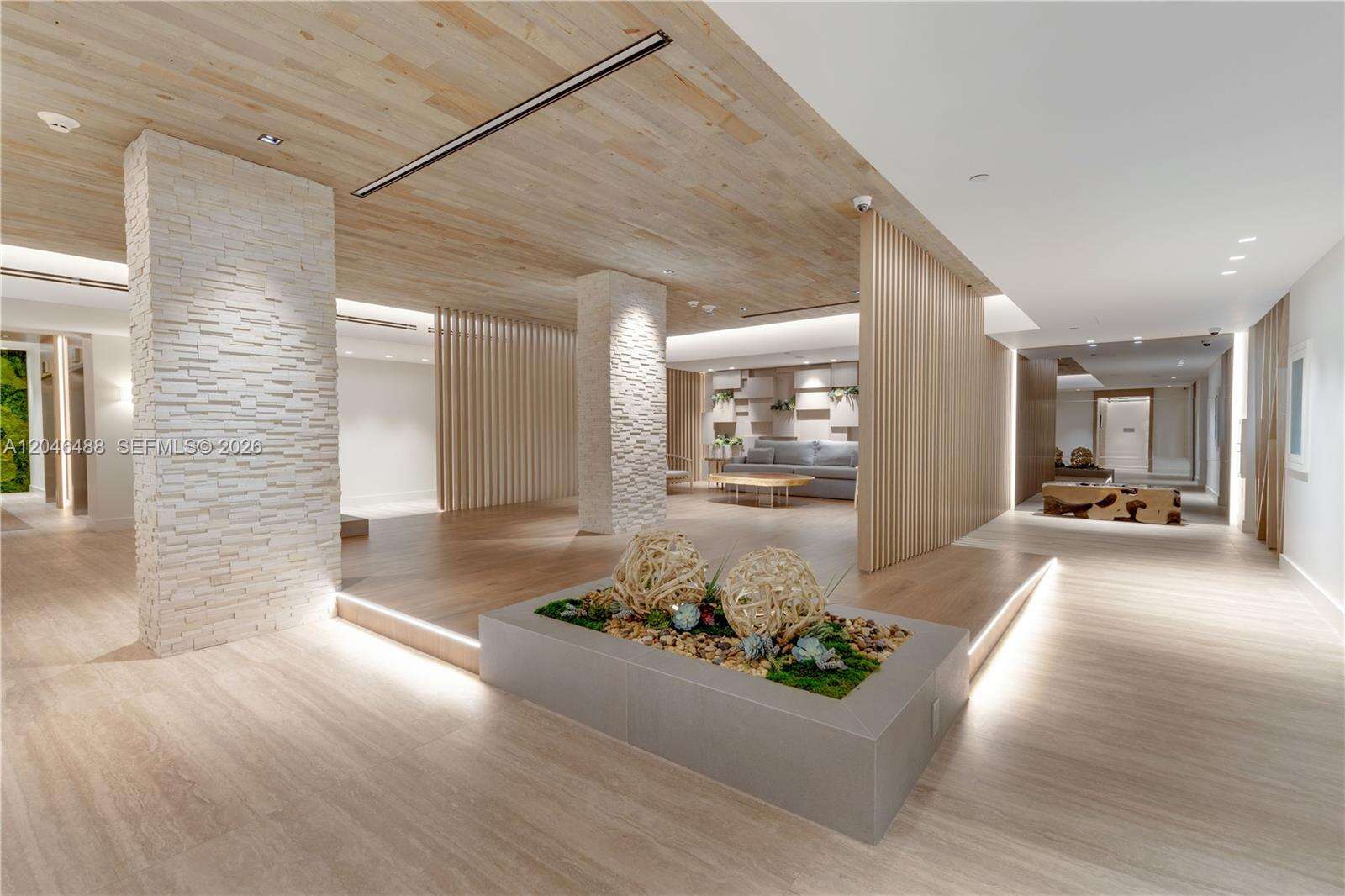Roney Palace Unit #PH22 | Picture 39