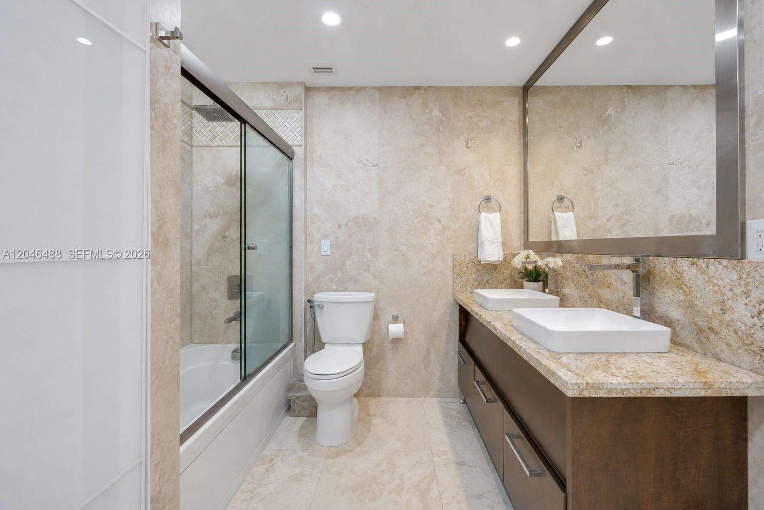 Roney Palace Unit #PH22 | Picture 10