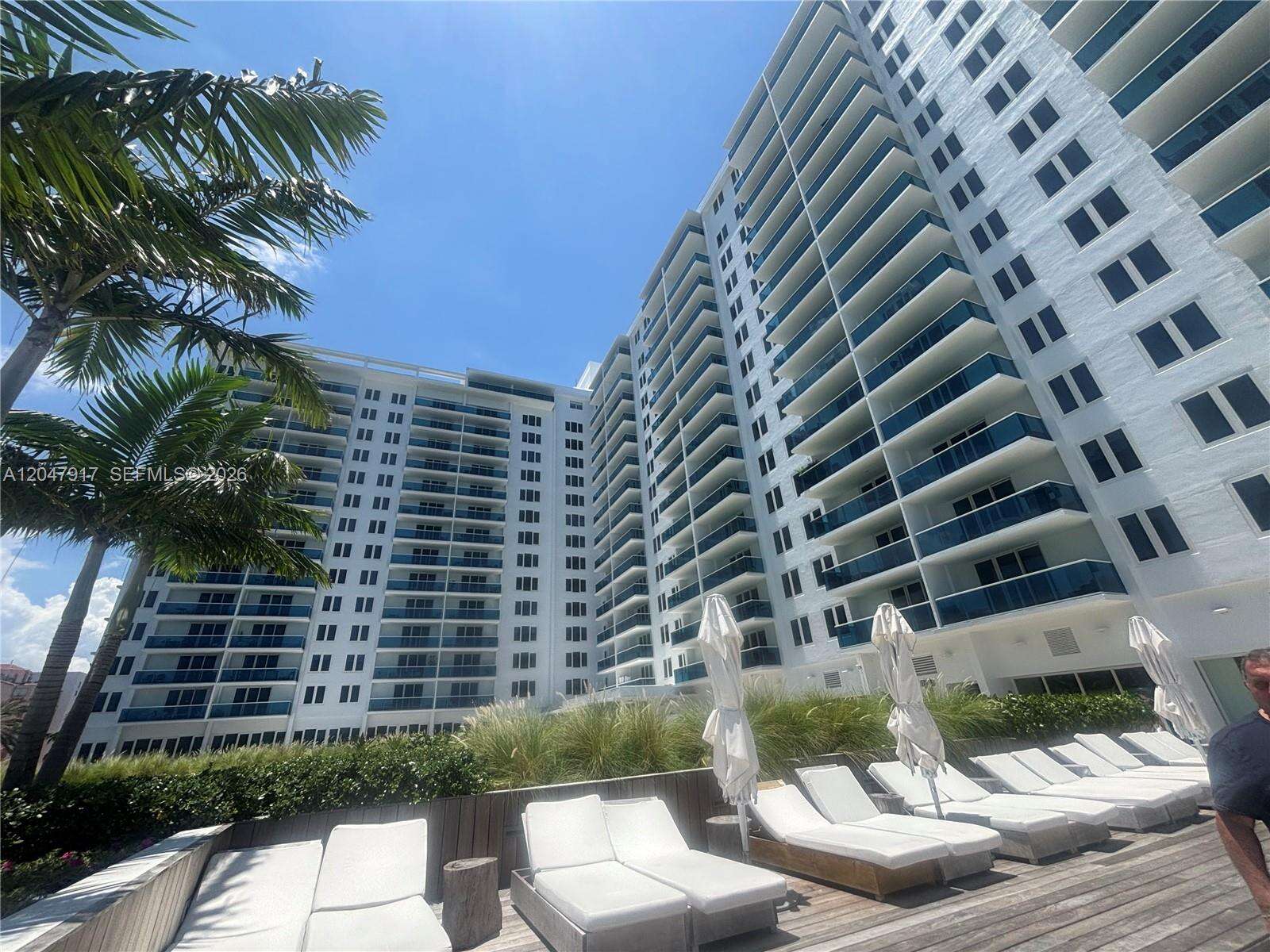 Roney Palace Unit #833 | Picture 1