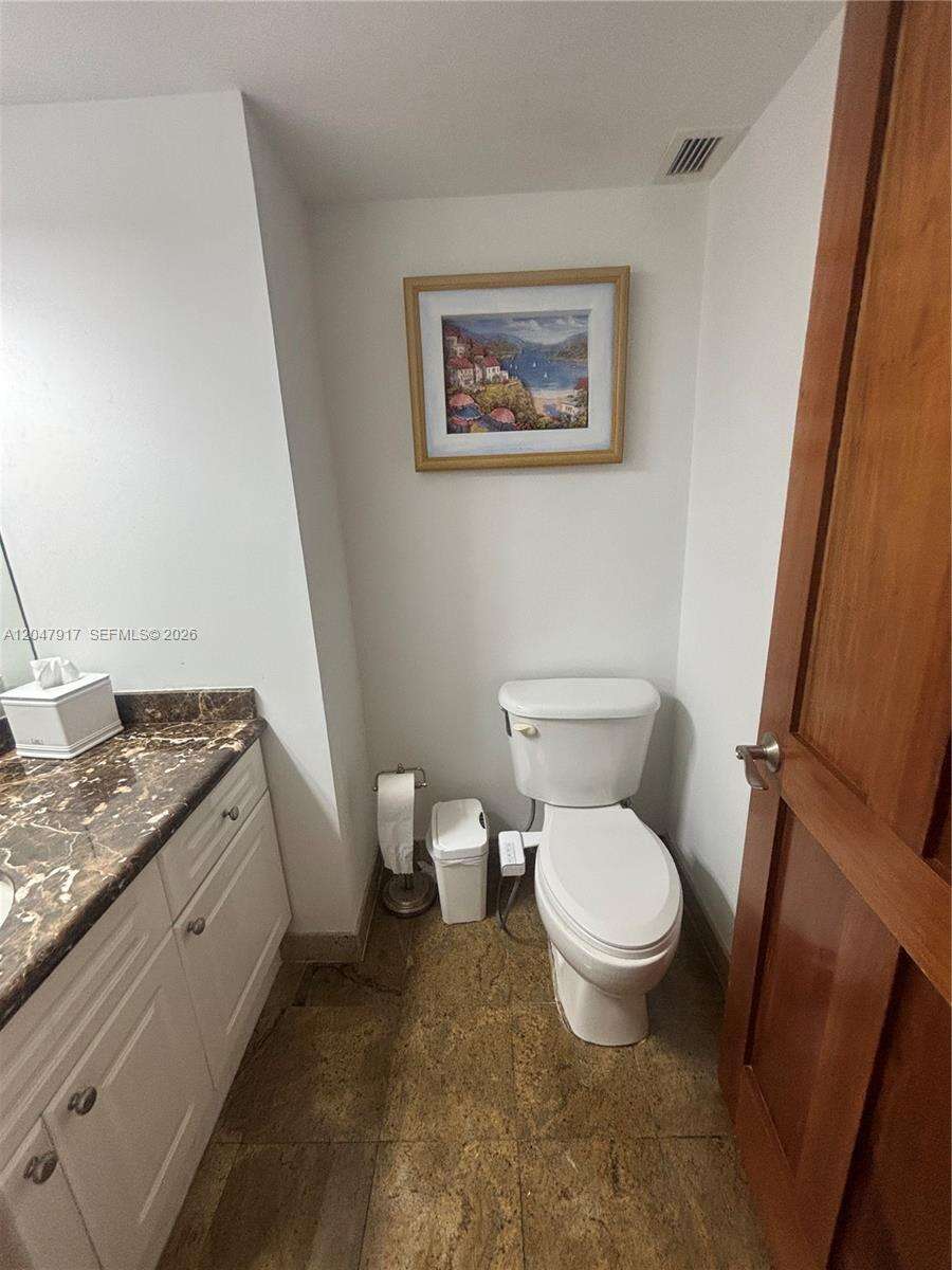 Roney Palace Unit #833 | Picture 18
