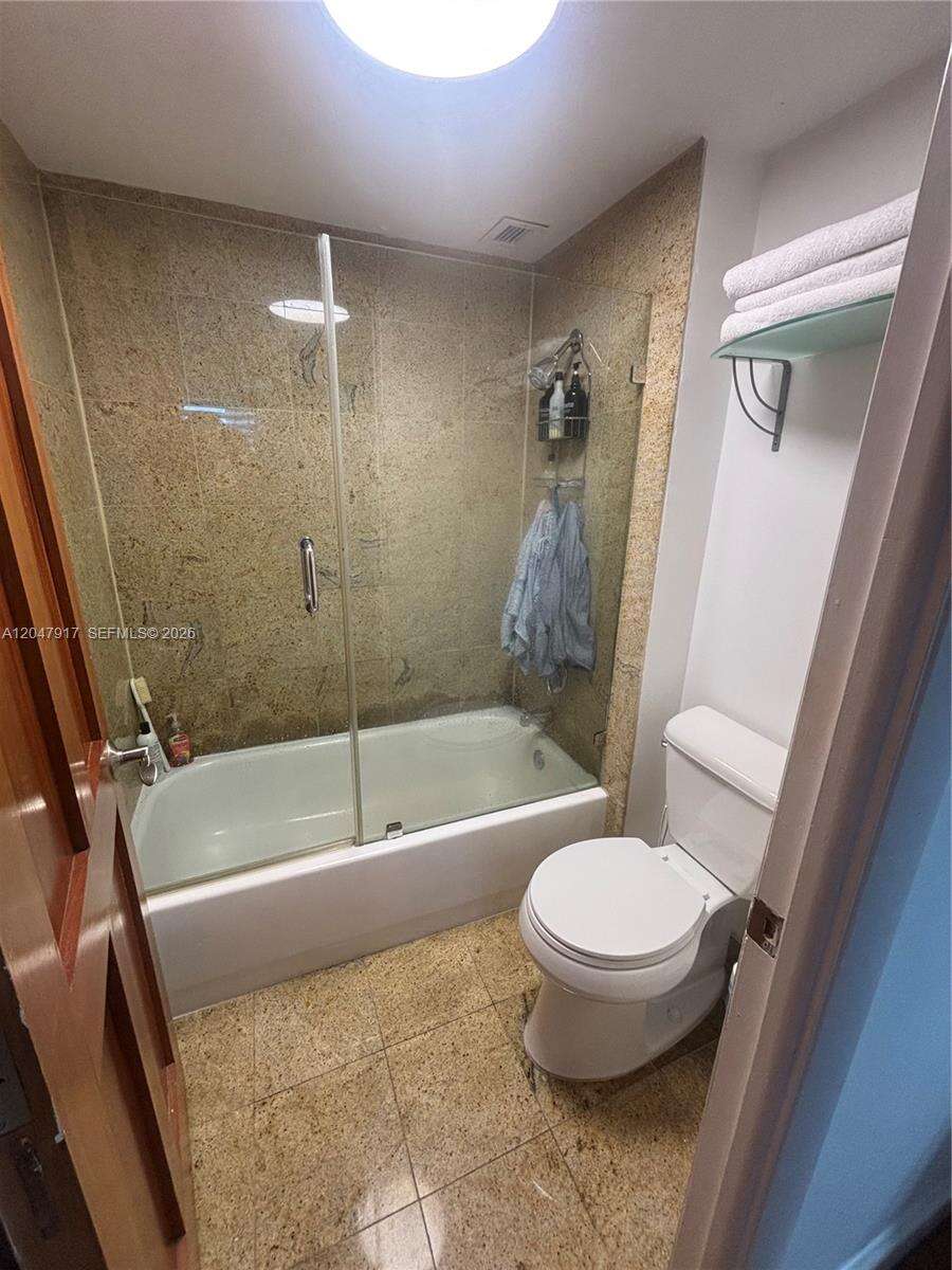 Roney Palace Unit #833 | Picture 19
