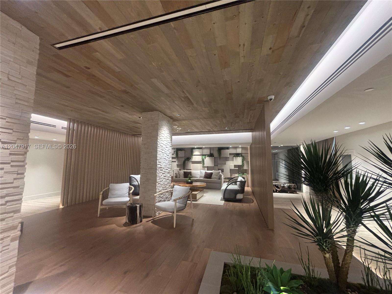 Roney Palace Unit #833 | Picture 7