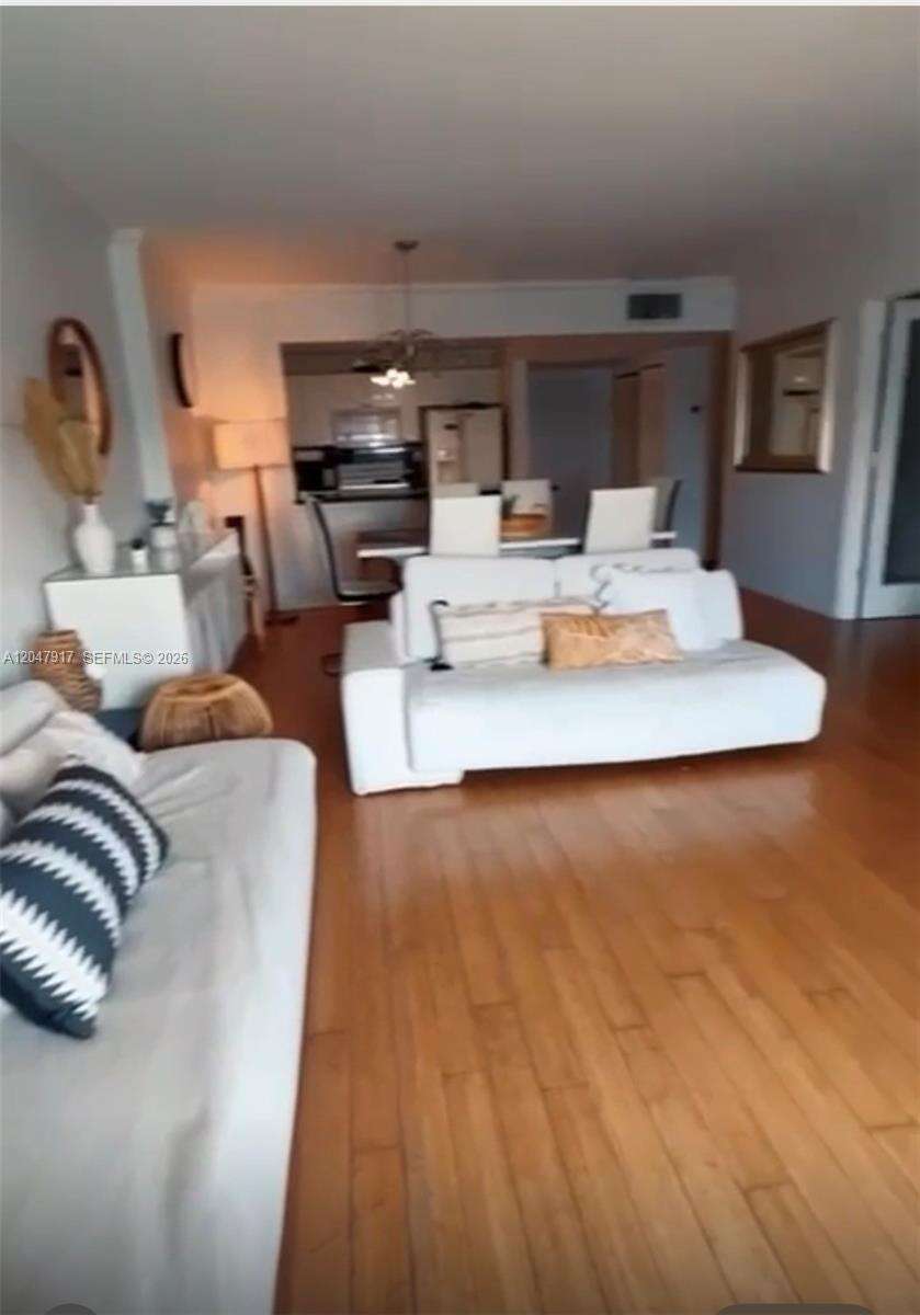 Roney Palace Unit #833 | Picture 10