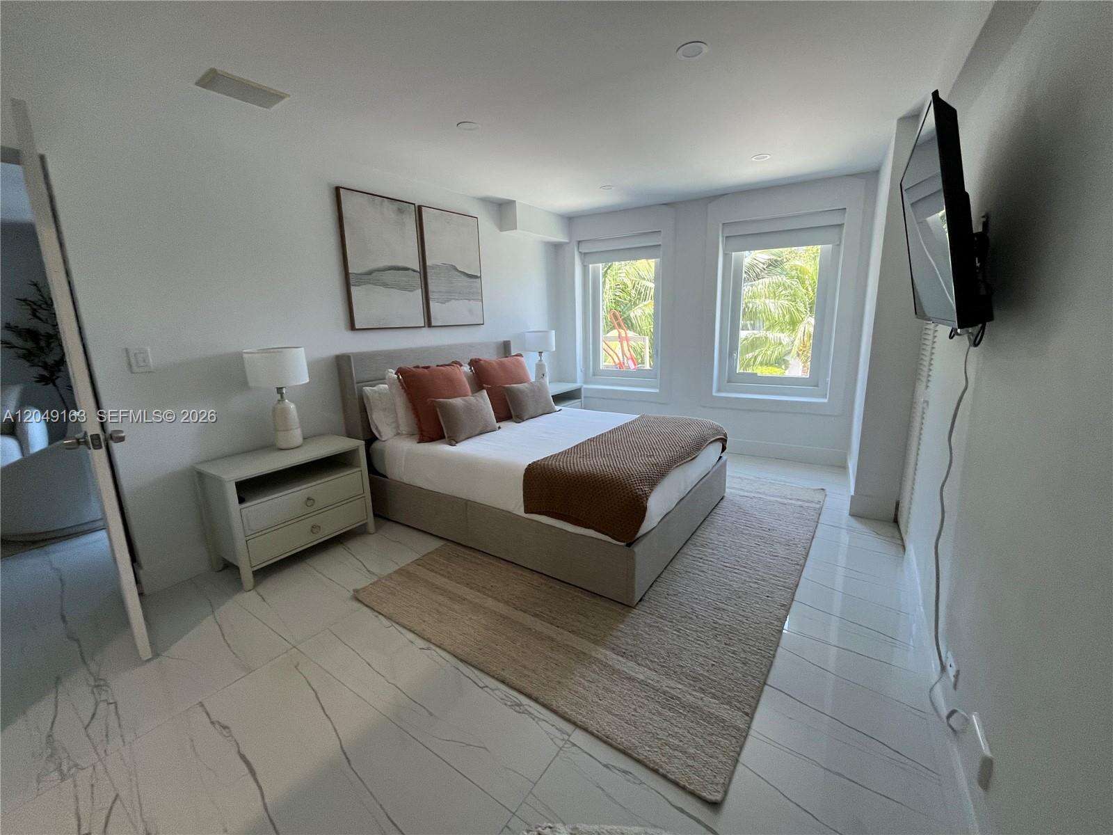 Roney Palace Unit #326 | Picture 11